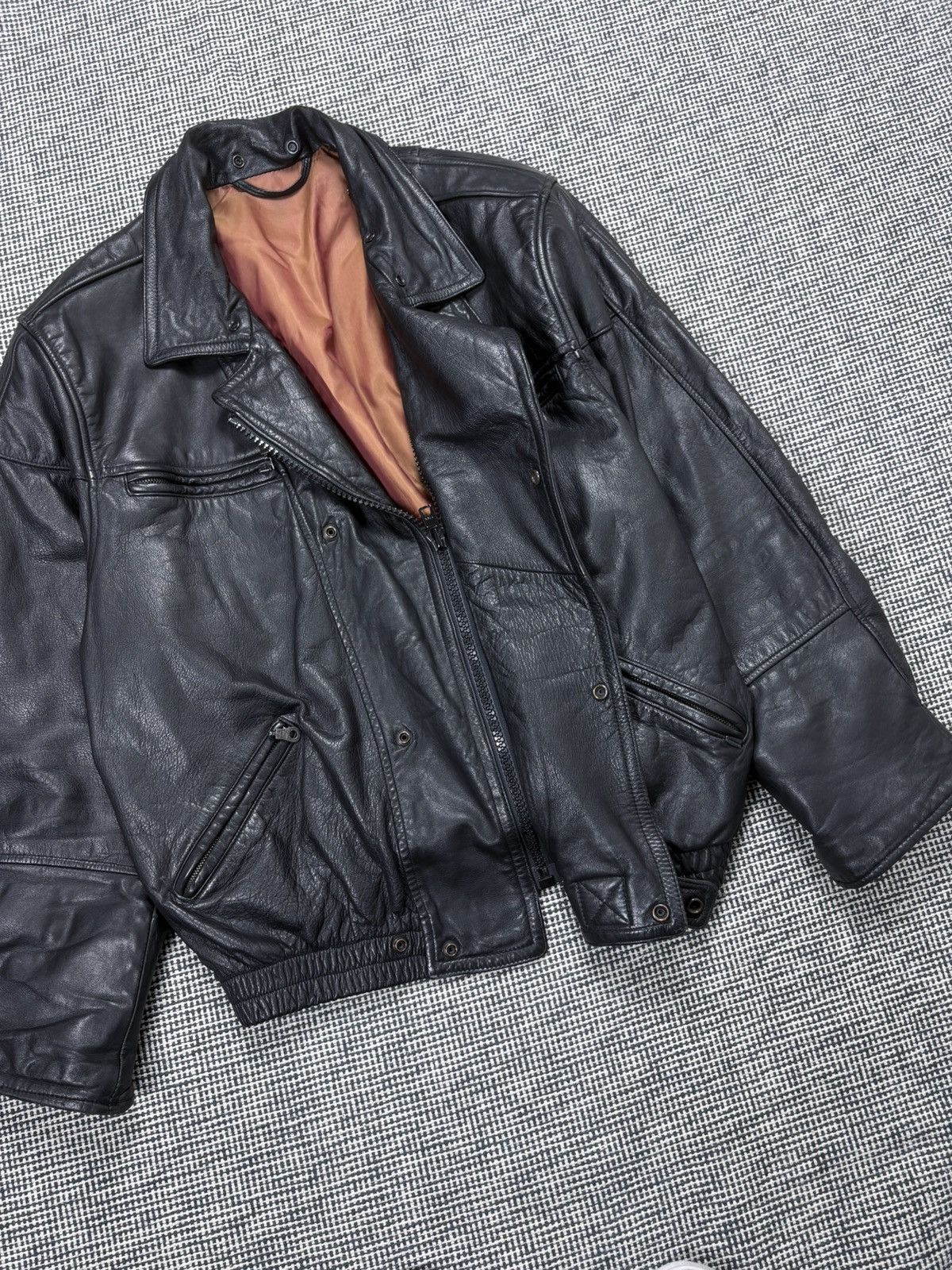 BMW Black leather BMW vintage 80s moto racing jacket rare Size US L / EU 52-54 / 3 - 3 Thumbnail