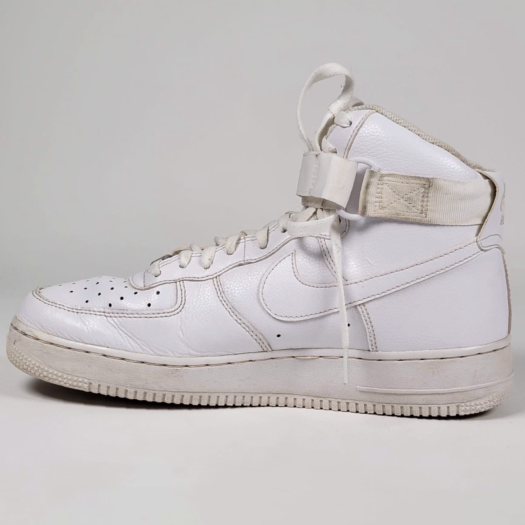 Nike Nike Air Force 1 High ’07 Mens Size 10.5 US 44.5 E White Leather Sneakers Kid/Adult? Size US 11 / EU 44 - 5 Thumbnail