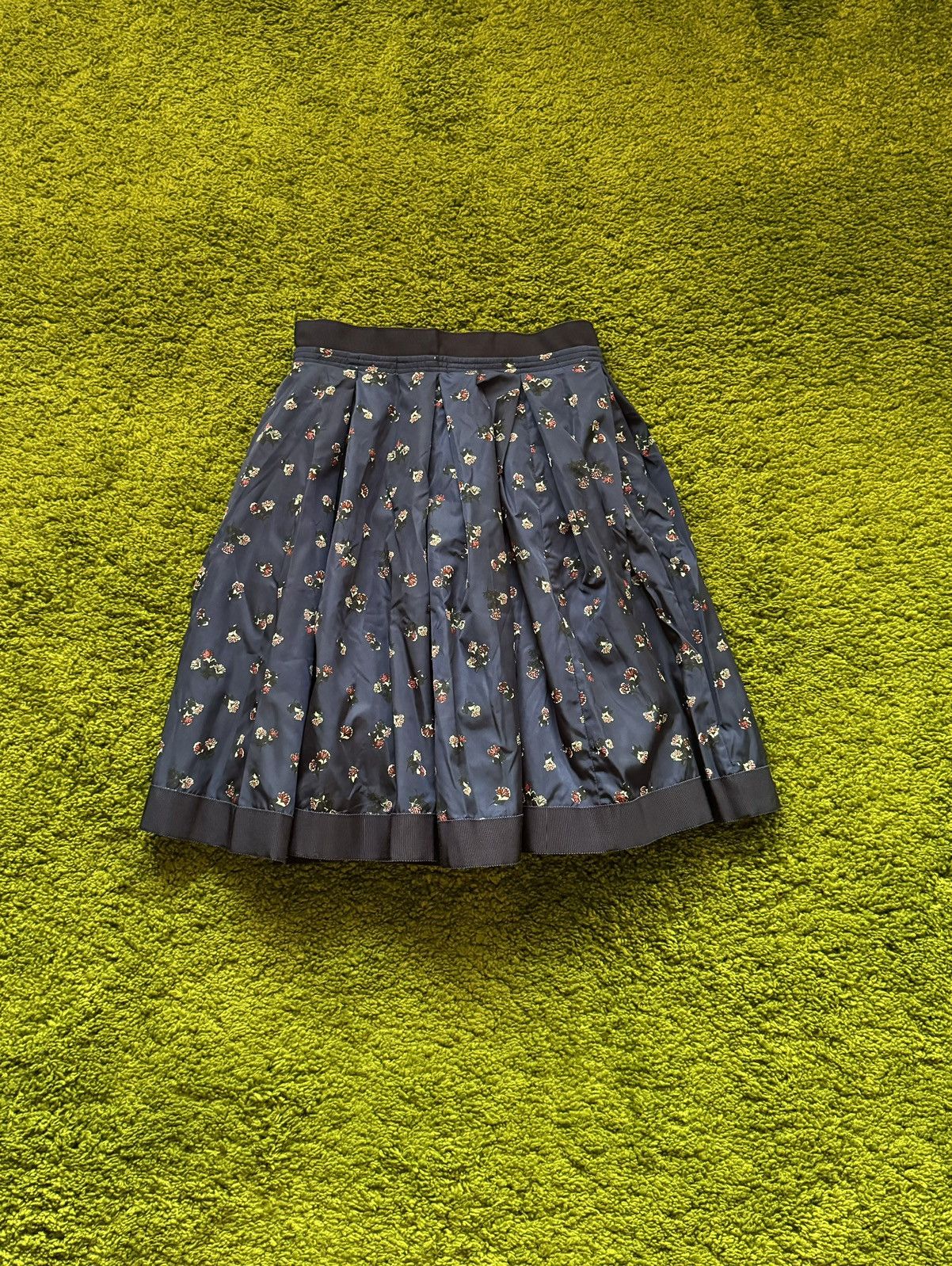 Designer × Moncler × Moncler Grenoble Moncler nylon floral pattern midi skirt Size 25" / US 0 / IT 36 - 2 Thumbnail