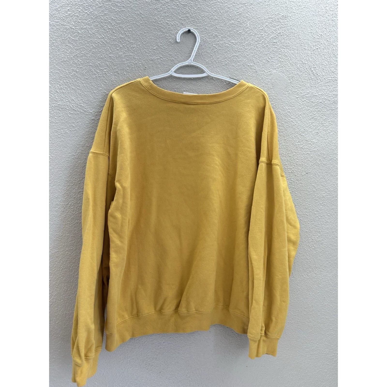 Disney Disney Womens Sweatshirt 3XL Yellow Winnie the Pooh Crewneck Graphic Sweatshirt Casual Winter Fall Spring All Seasons Pullover Disney Girls Womens Size XXL / US 16-18 / IT 52-54 - 7 Thumbnail
