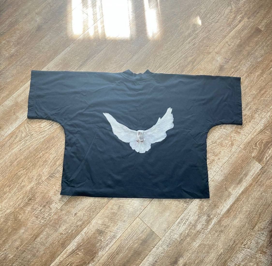 Gap × Yeezy NWT Yeezy Gap Dove No Seam Tee by Balenciaga Size US M / EU 48-50 / 2 - 17 Thumbnail