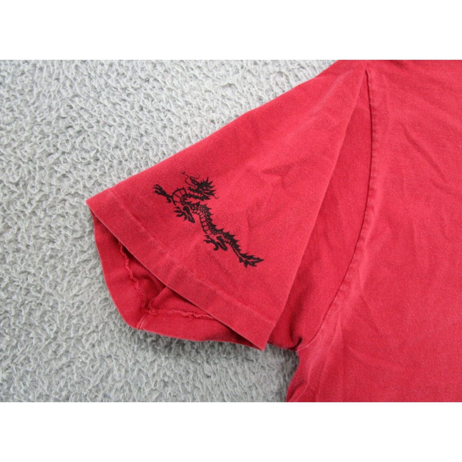 Vintage VINTAGE Crazy Shirts Shirt Mens Red L Short Sleeve Chinese Courage Dragon Single Stitch Size US L / EU 52-54 / 3 - 5 Thumbnail