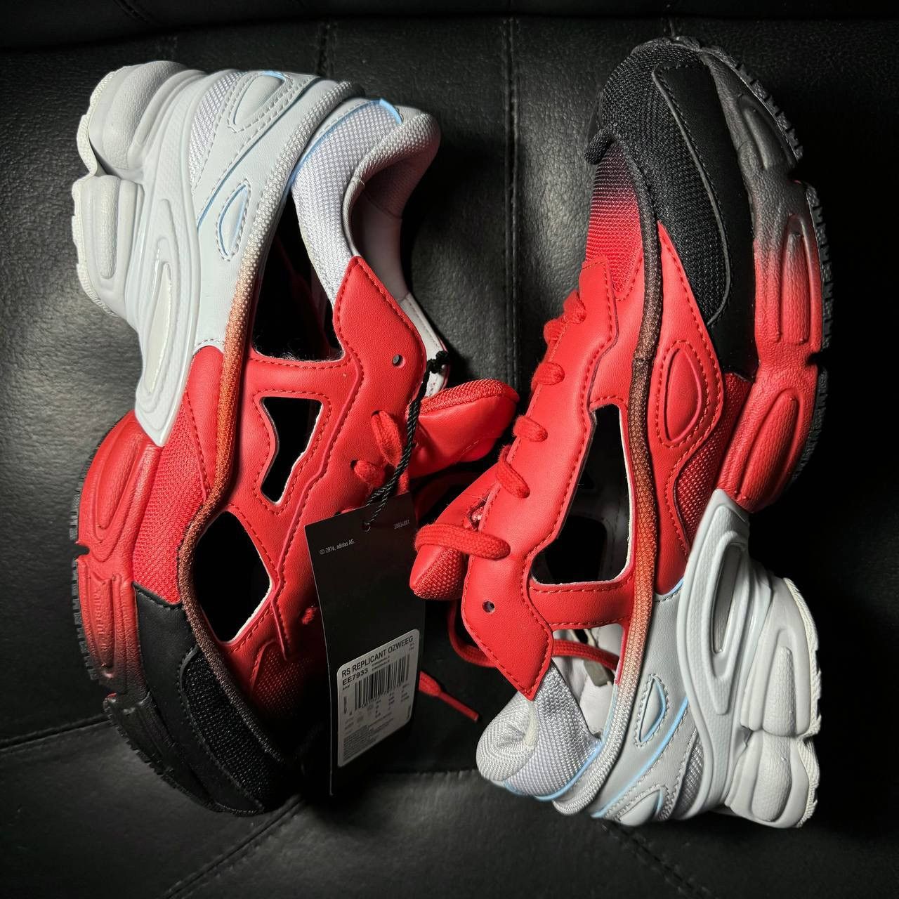 Adidas × Raf Simons 6us Adidas Raf Simons Ozweego Replicant Size US 6 / EU 39 - 6 Thumbnail