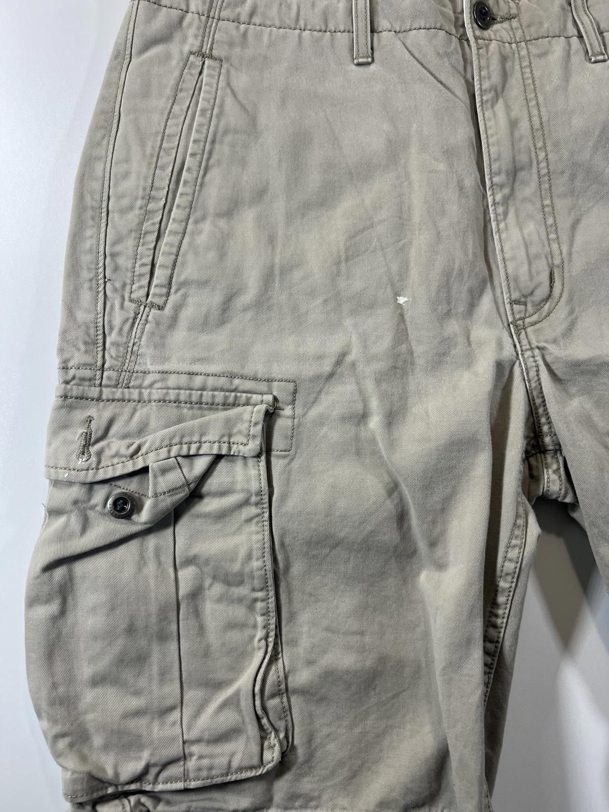 Other Men's Levi’s Cargo Shorts with Multiple Pockets Size US 32 / EU 48 - 3 Thumbnail
