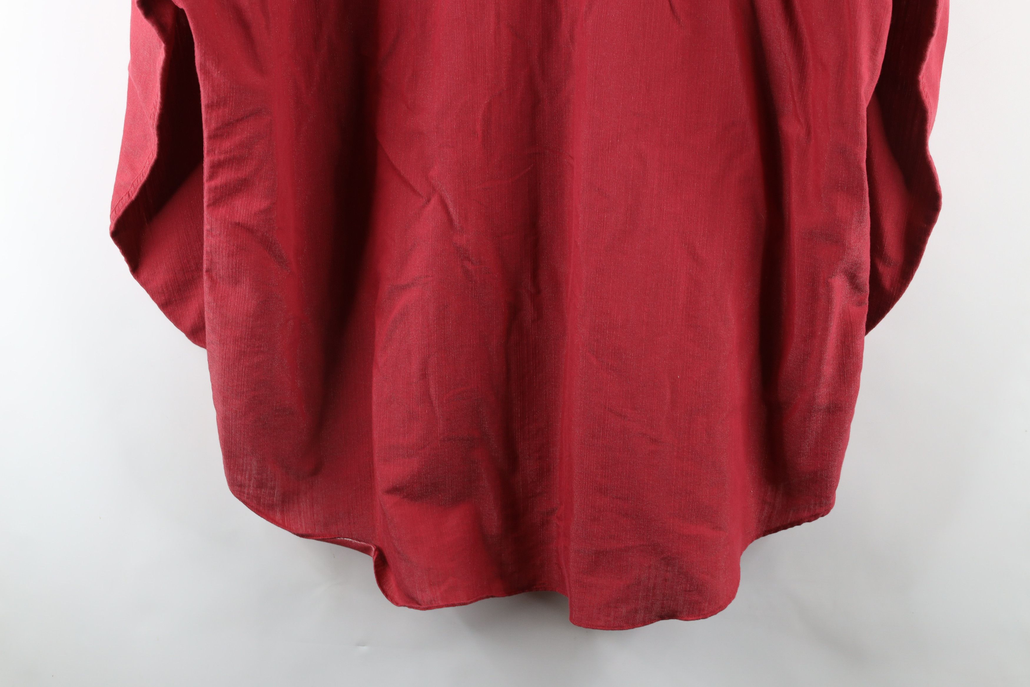 Fubu × Vintage Vintage 90s FUBU Spell Out Baggy Metallic Button Shirt Red Size US L / EU 52-54 / 3 - 9 Thumbnail