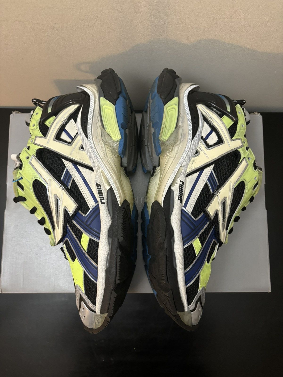 Balenciaga Balenciaga Runner Green Blue Black Grey Size US 13 / EU 46 - 4 Thumbnail