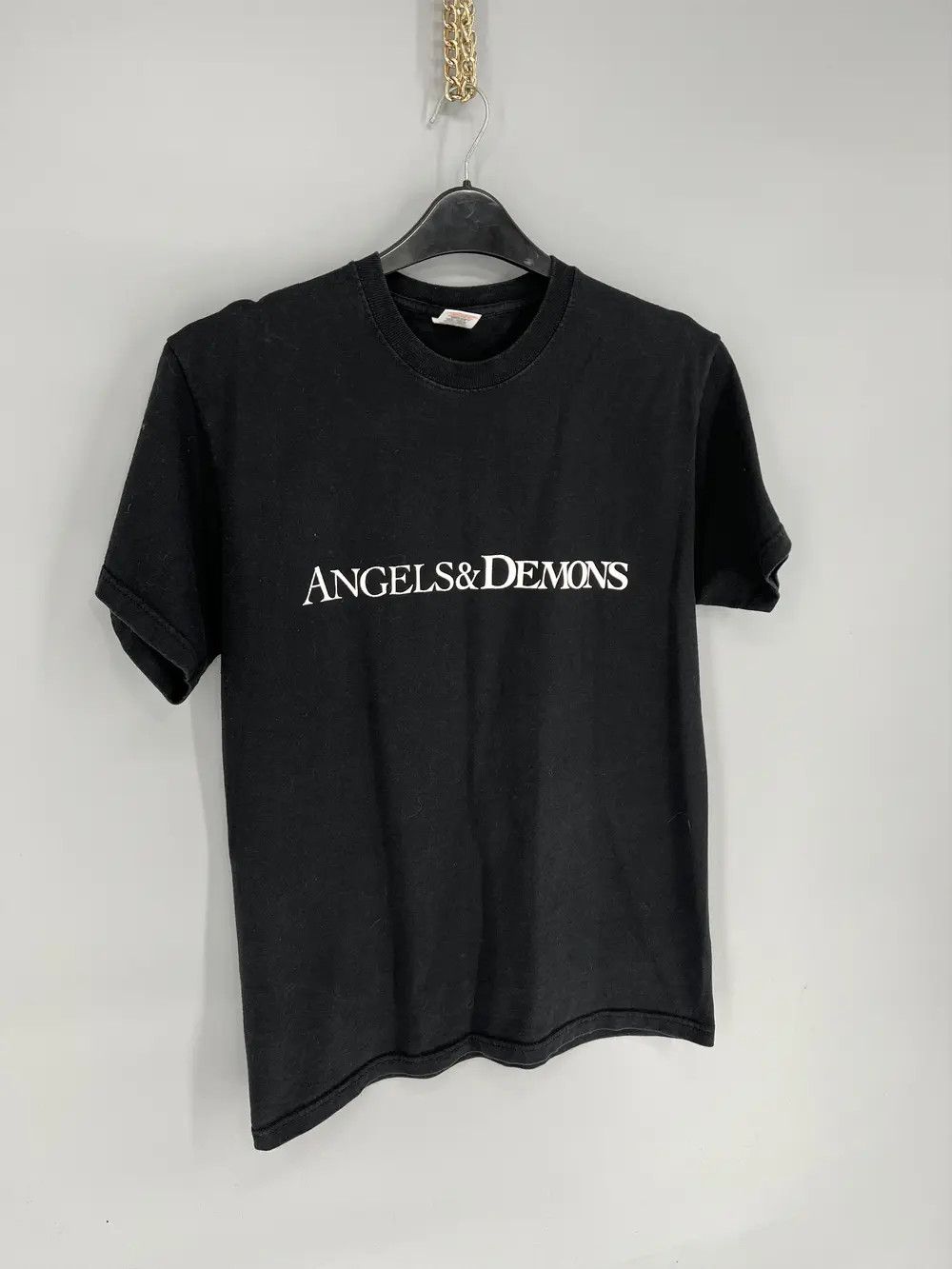 Vintage Vintage Angels And Demons Movie Graphic Tee Tom Hanks Rare Size US M / EU 48-50 / 2 - 3 Thumbnail