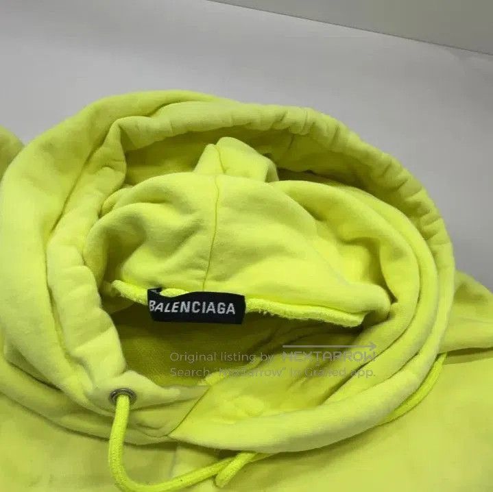 Balenciaga Balenciaga Crew Neon Yellow Hoodie. Size US S / EU 44-46 / 1 - 1 Thumbnail