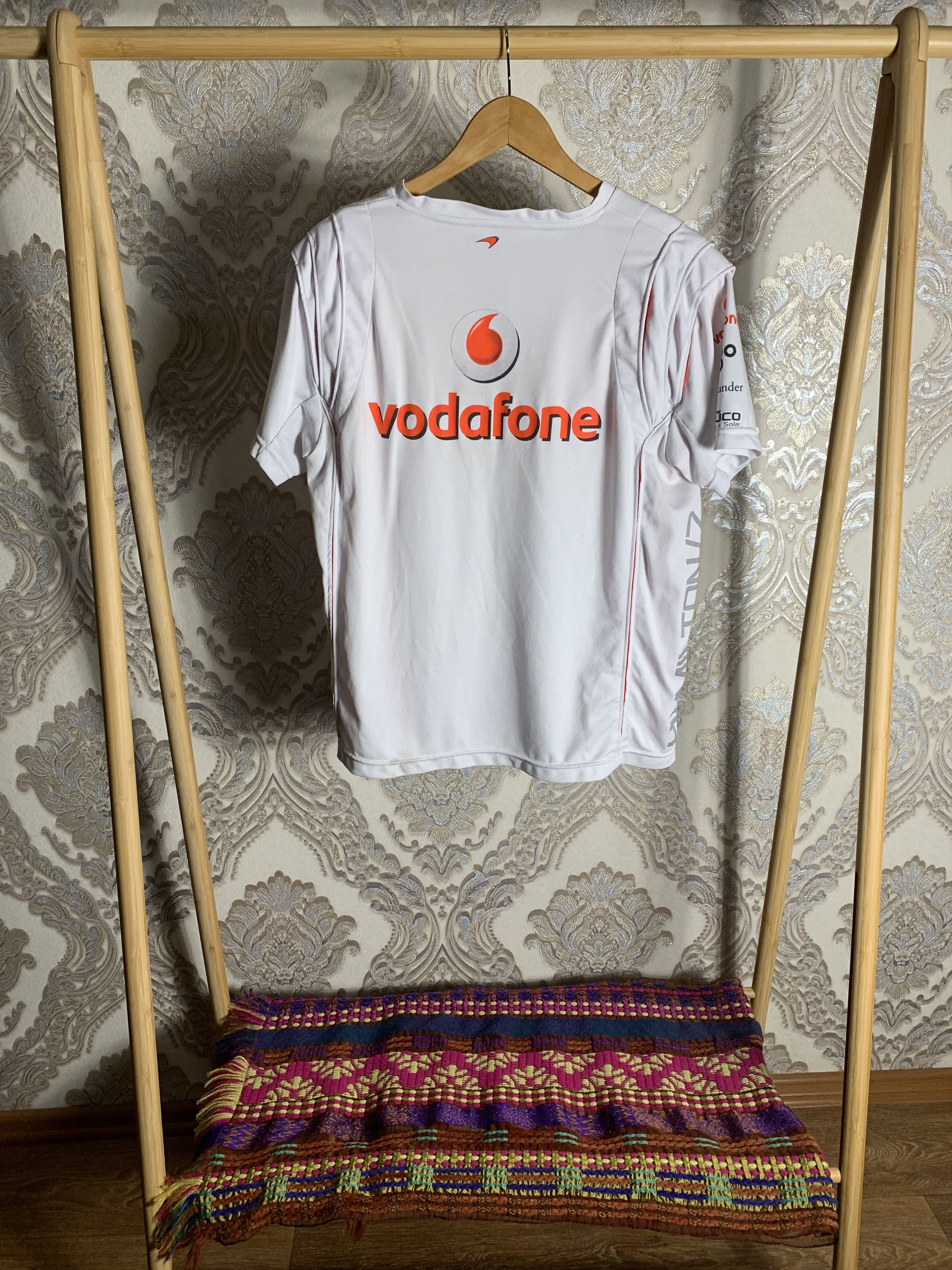 NASCAR VINTAGE MERCEDES BENZ MCLAREN RACING T-SHIRT VODAFONE RETRO Size US M / EU 48-50 / 2 - 8 Thumbnail