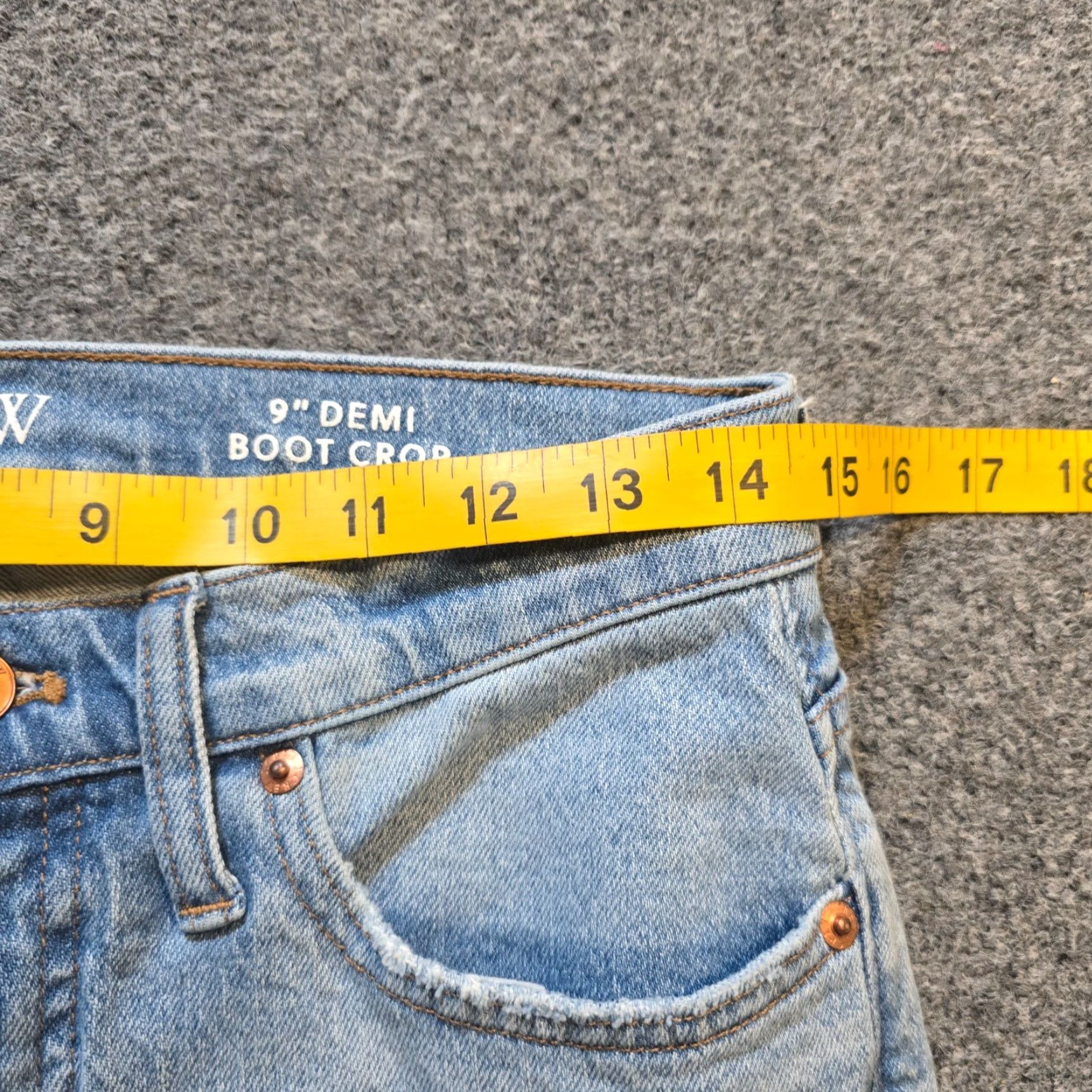 J.Crew J.CREW Jeans Womens 27 Blue 9 Inch Denim Boot Crop Light Wash Raw Hem Capsule Crop Jeans Women Regular 5-Pocket Denim Campture? Size 27" / US 4 / IT 40 - 7 Thumbnail