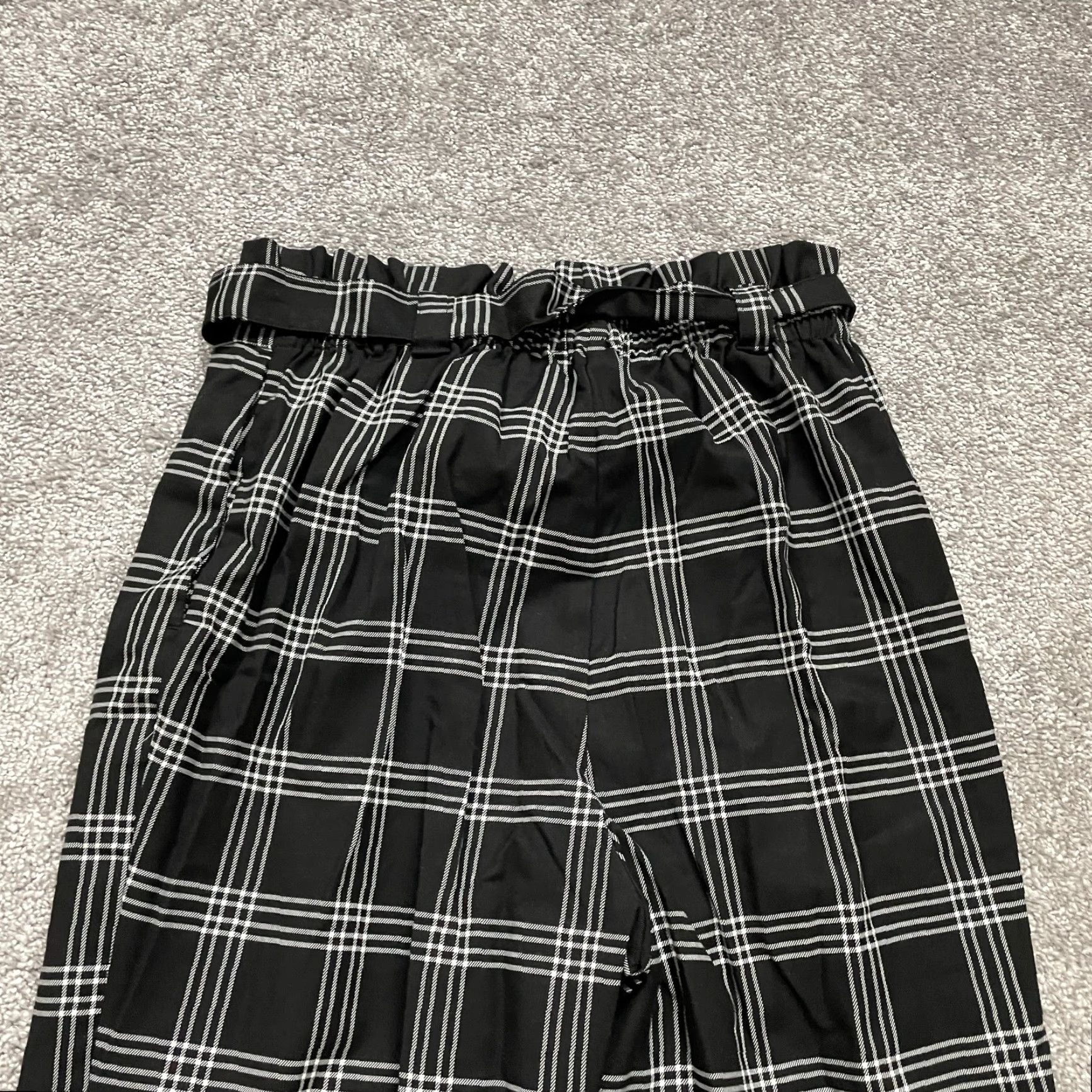 H&M H&M Divided Paperbag Pants Womens 6 Black Plaid High Rise Straight Leg Belted Trouser Size 28" / US 6 / IT 42 - 7 Thumbnail
