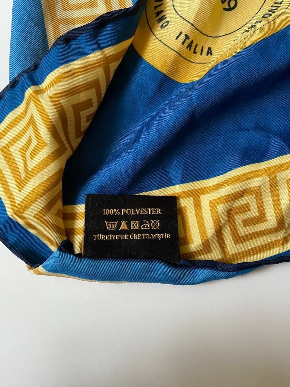 Versace Vintage Versace 1969 Scarf Milano edition Size ONE SIZE - 6 Thumbnail