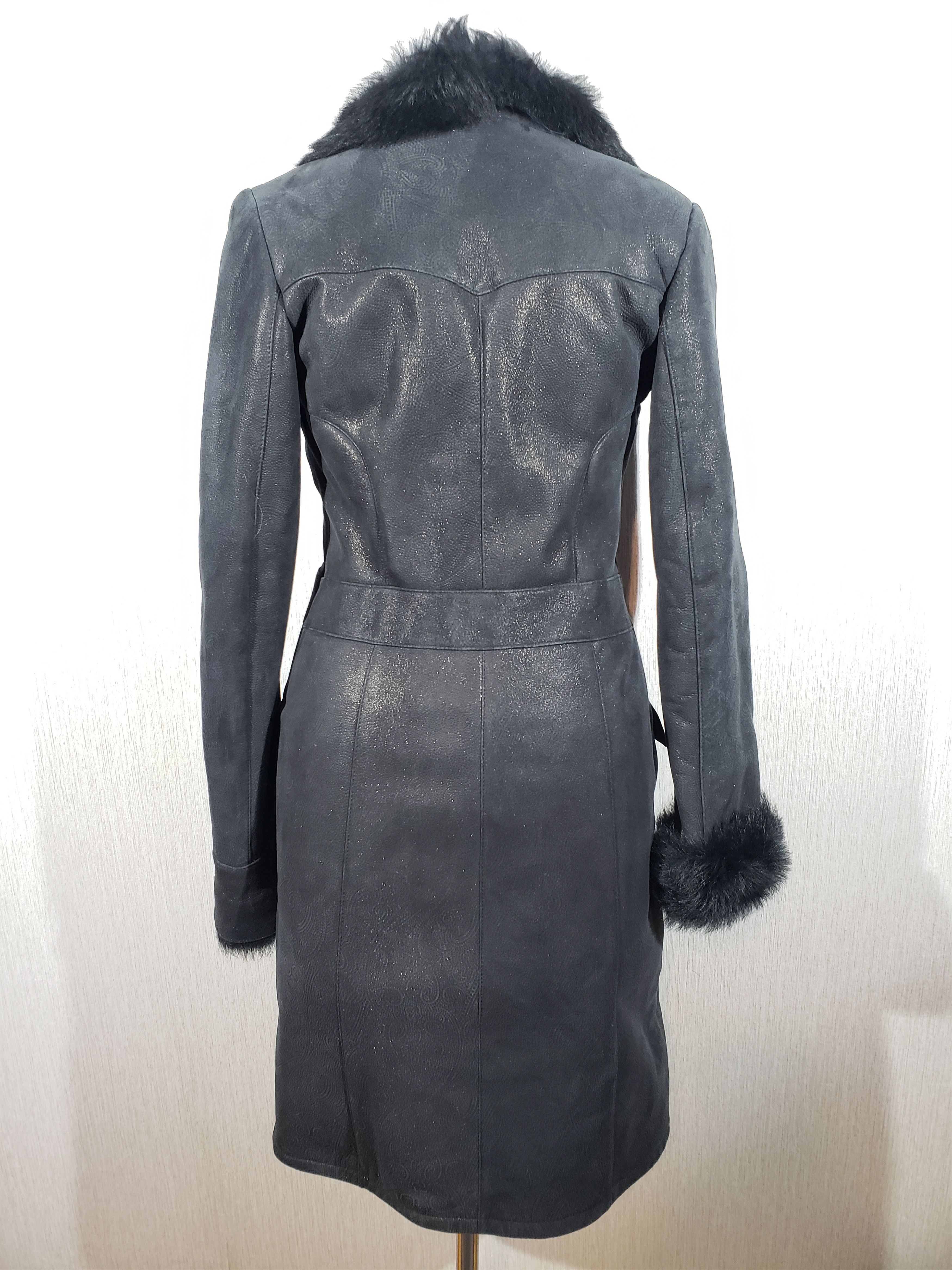 Other Stylish black sheepskin coat with buttons. Size M / US 6-8 / IT 42-44 - 5 Thumbnail