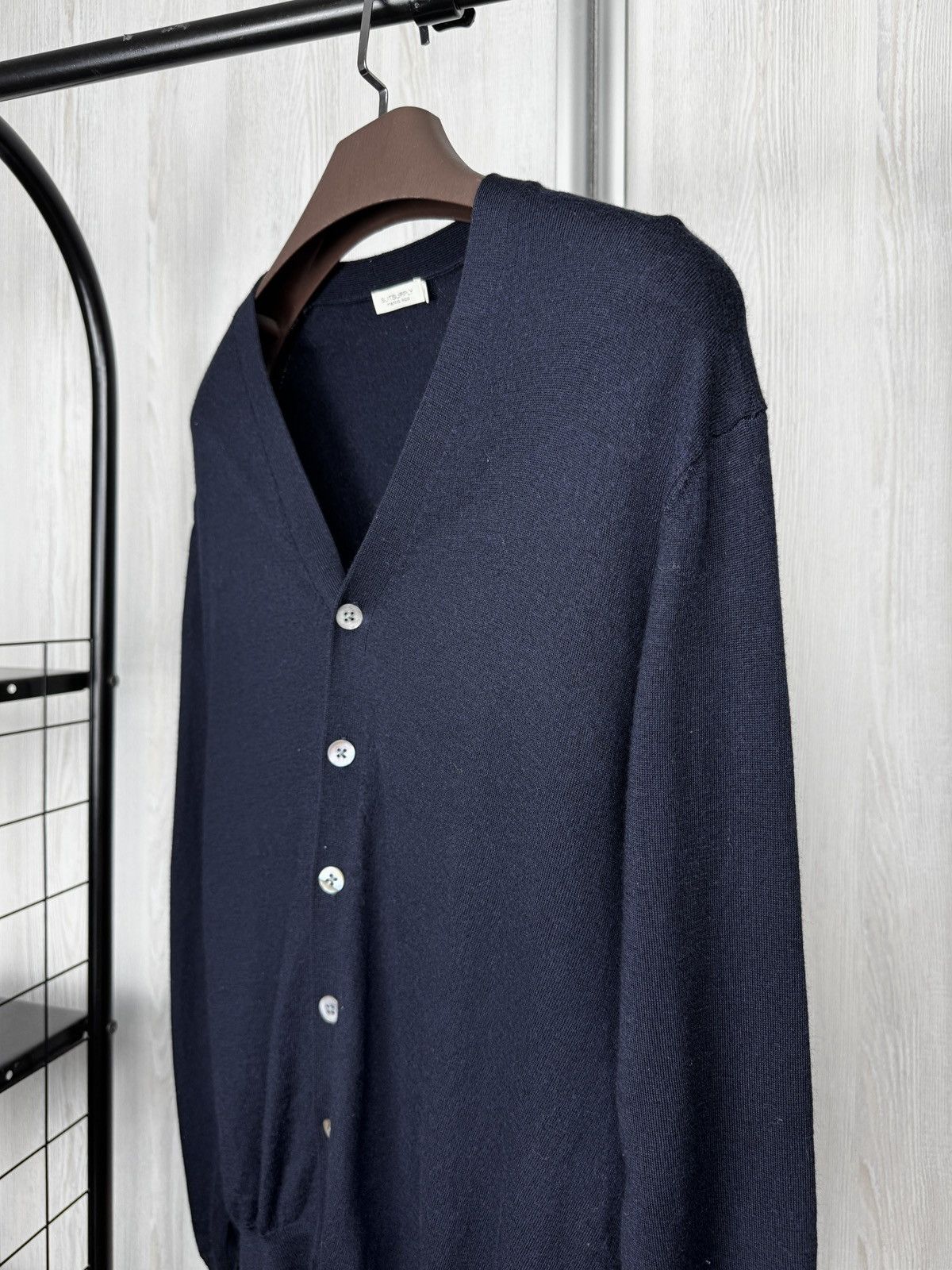 Suitsupply Suitsupply Navy Blue Merino Wool V Neck cardigan size XL Size US XL / EU 56 / 4 - 4 Thumbnail