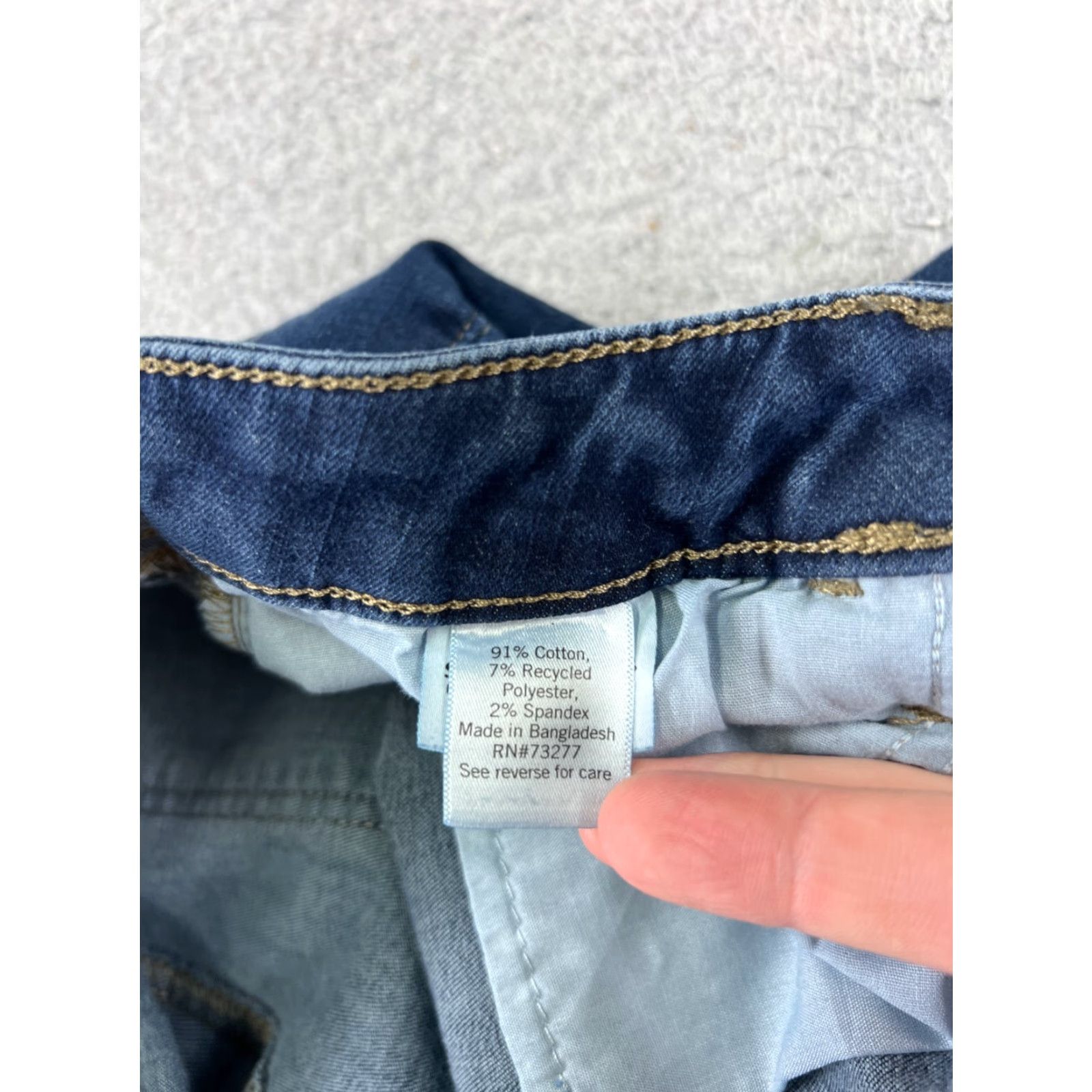 Vintage SO Jeans Pants Women 11 Blue Denim Flared Mid Rise Med Wash 26x30 Cotton Blend Regular 5-Pocket Design Zip Size 32" / US 10 / IT 46 - 7 Thumbnail