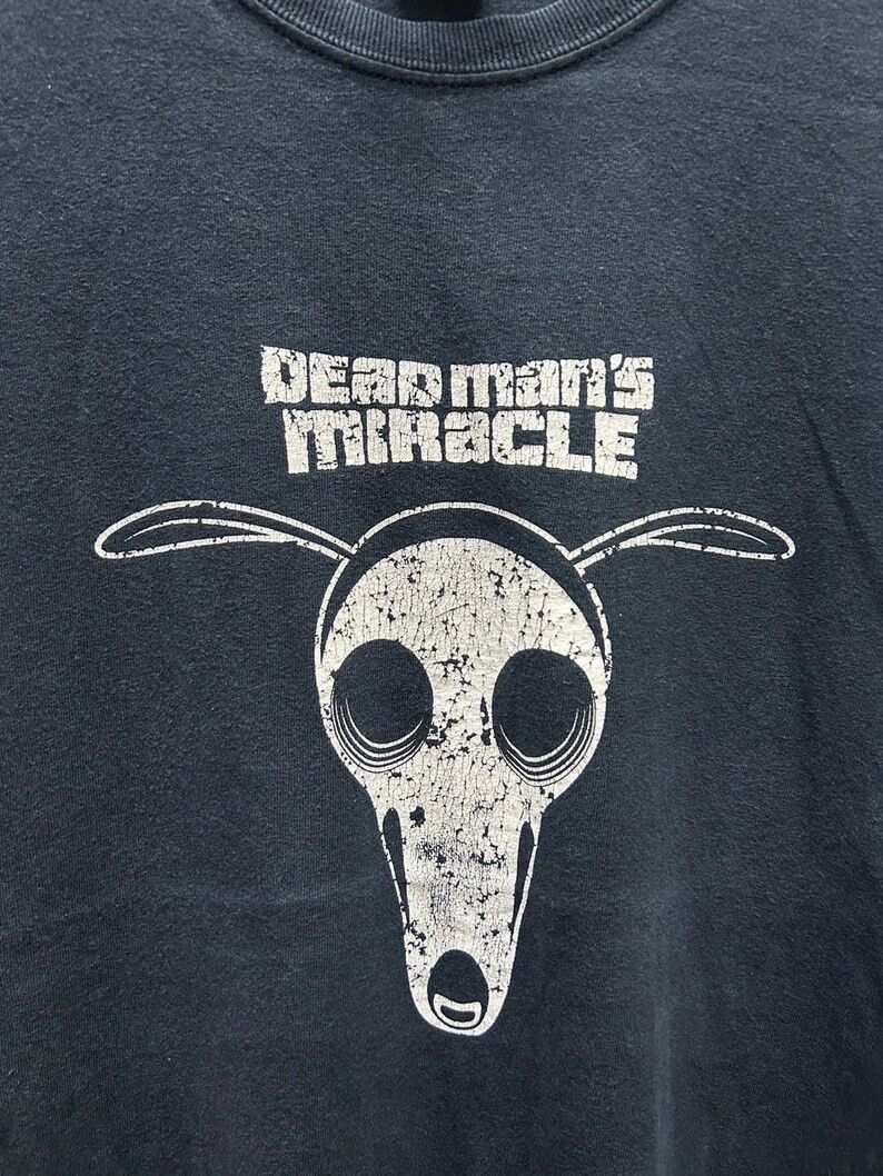Vintage Vintage 2000s Dead Man's Miracle tshirt size M Size US M / EU 48-50 / 2 - 3 Thumbnail