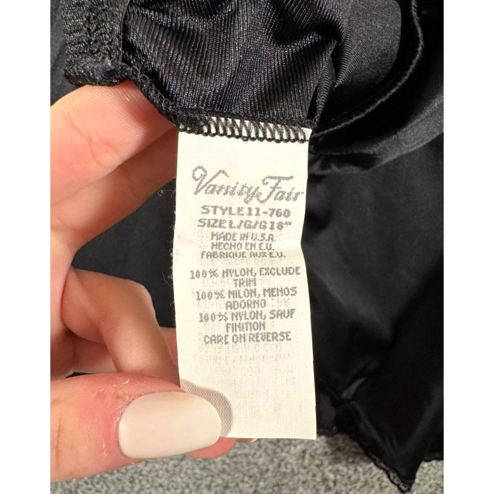Vintage VINTAGE Vanity Fair Half Slip Skirt Lace Nylon Knee Length A-Line Elastic Waist Large Black Women USA 70s 80s MCM Vintage Size 36" / US 14 / IT 50 - 3 Thumbnail