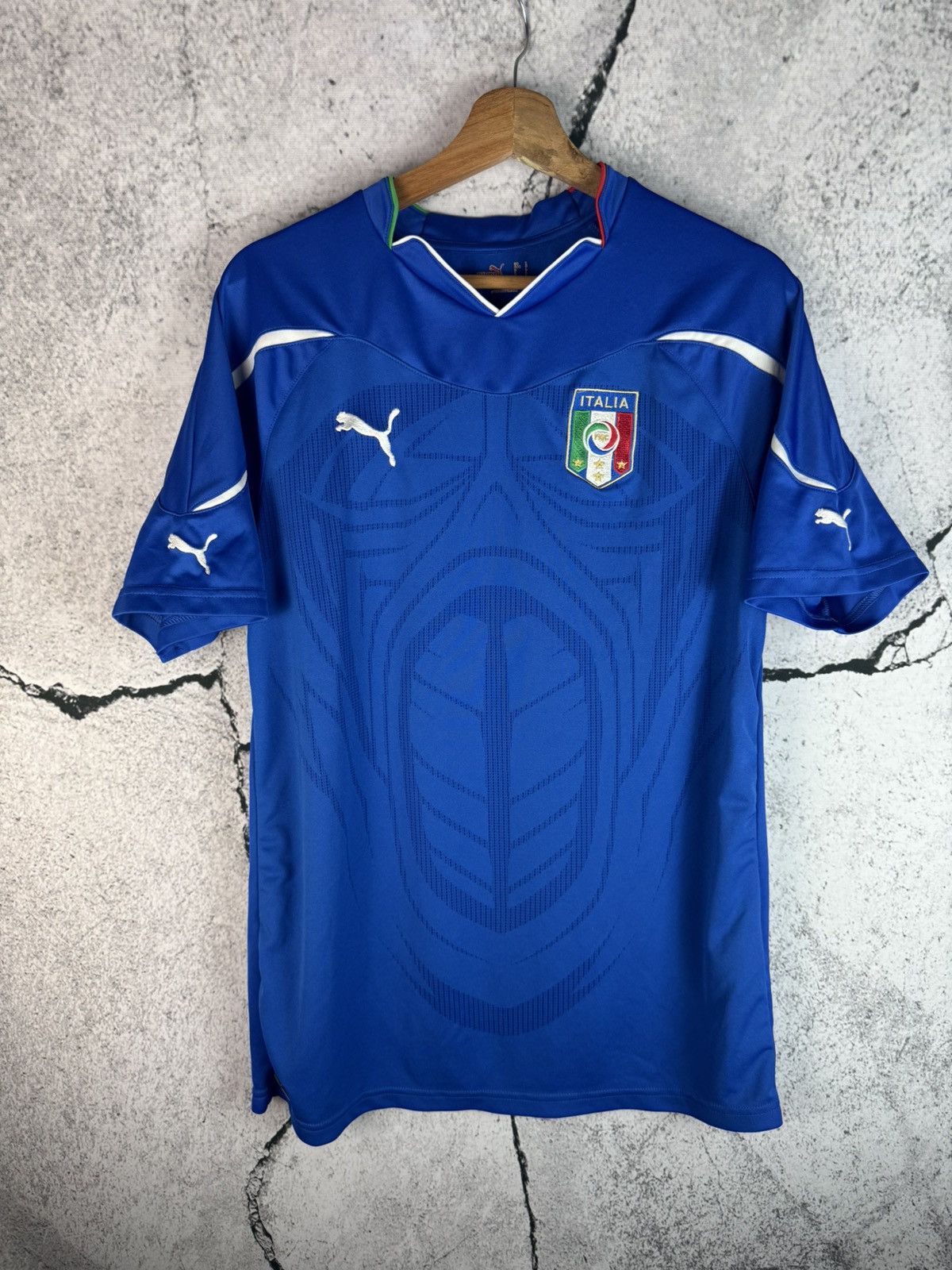 Puma 2011 Puma Italy Soccer Jersey t-shirt Retro Rare Hype Y2K Size US L / EU 52-54 / 3 - 1 Thumbnail