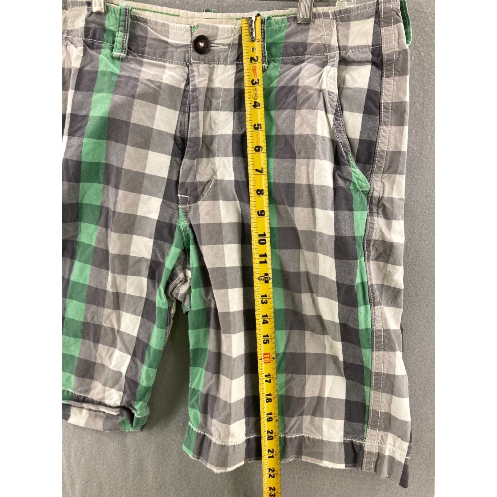 American Eagle Outfitters American Eagle Shorts 34 Mens Plaid Longer Length Skater Golf Size US 34 / EU 50 - 3 Thumbnail
