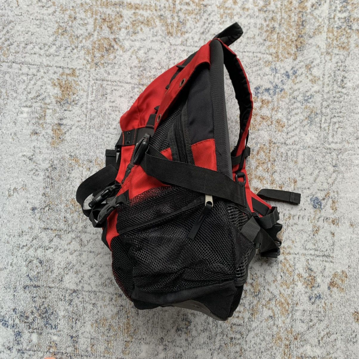 Oakley Vintage Rare Oakley Icon Backpack 1.0 Black Red - Y2K Bag Size ONE SIZE - 8 Thumbnail
