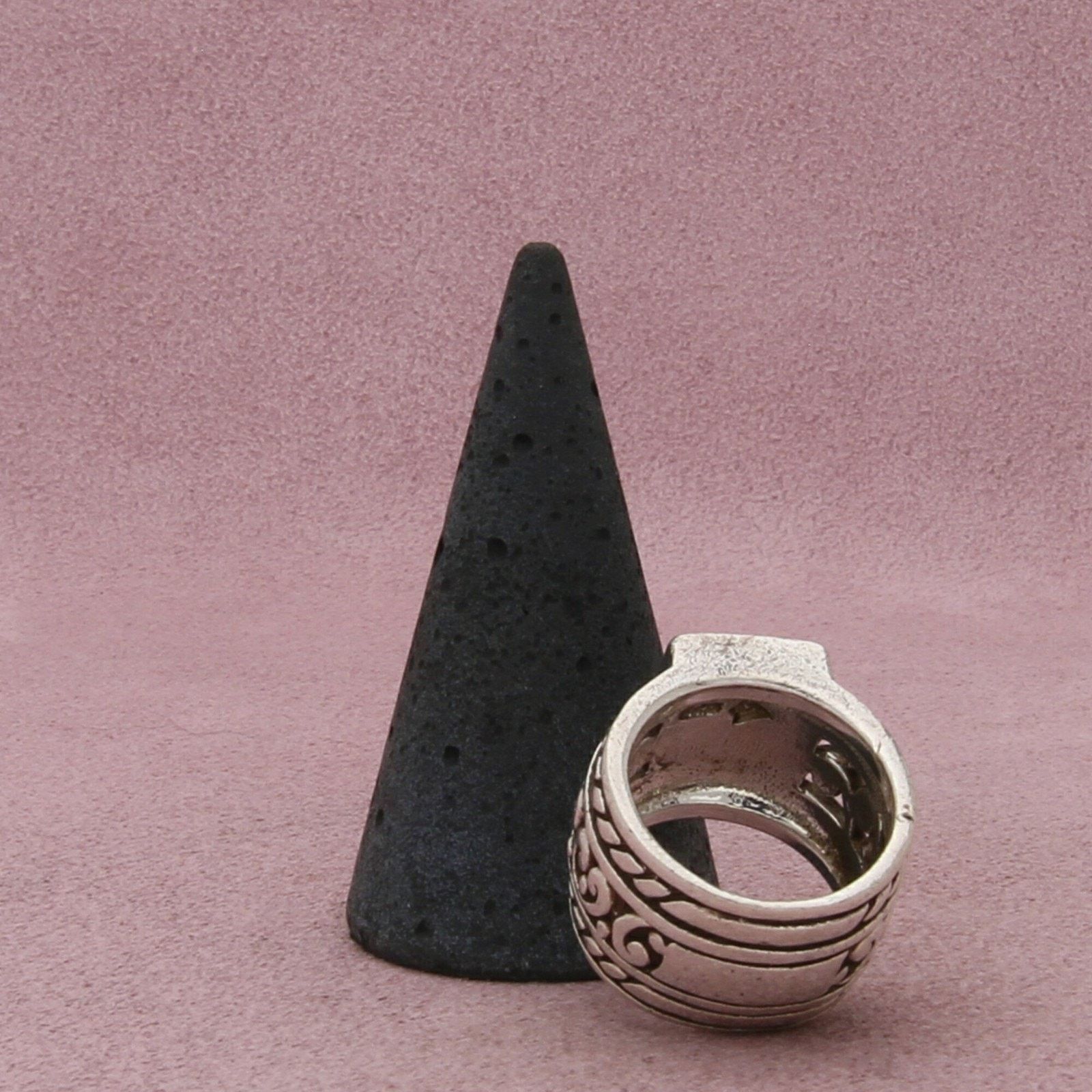 Sterling Silver silpada sterling silver onyx filigree scroll ring size 5.75 Size ONE SIZE - 5 Thumbnail