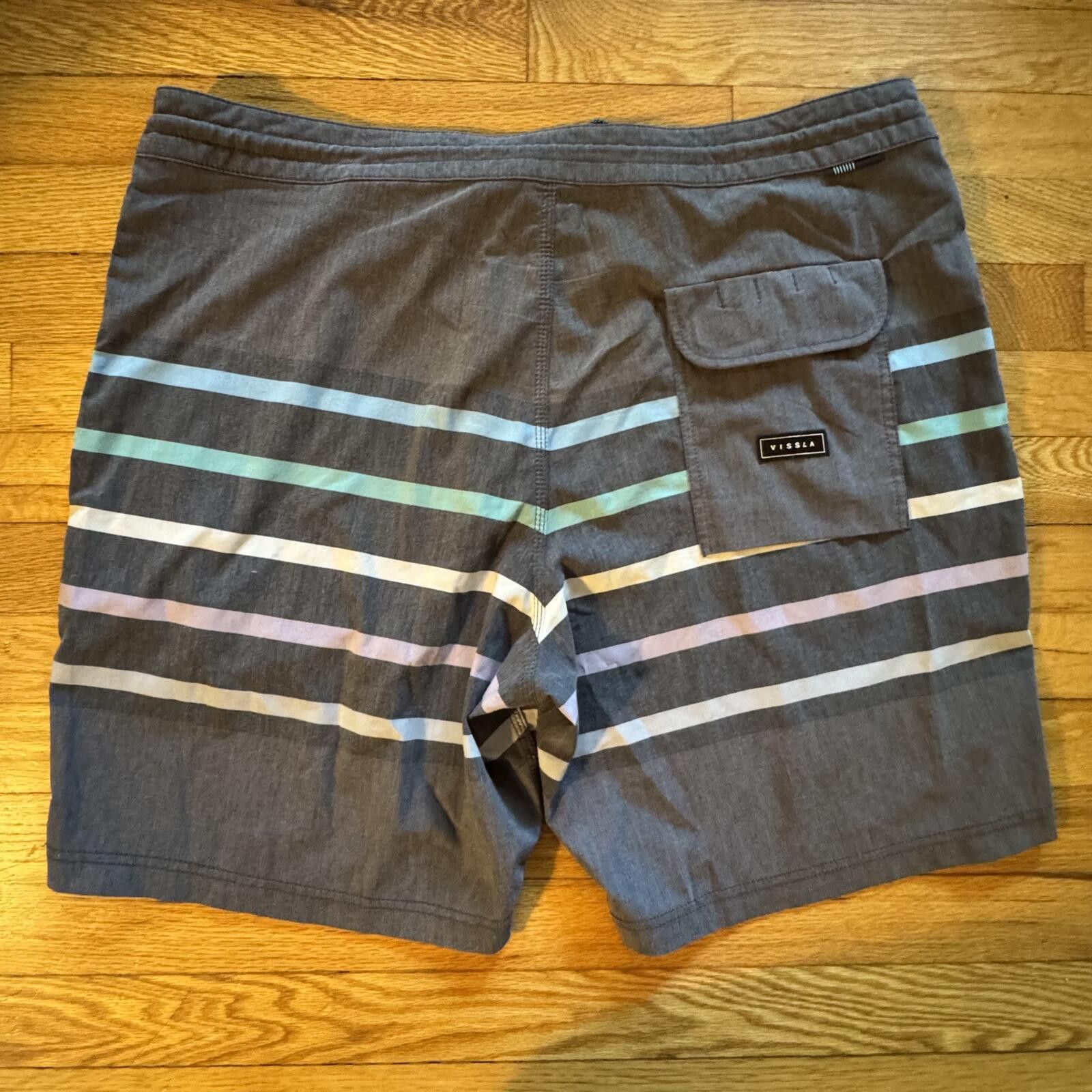 Vissla Vissla Men's 38 Striped Swim Trunks Size US 36 / EU 52 - 3 Thumbnail