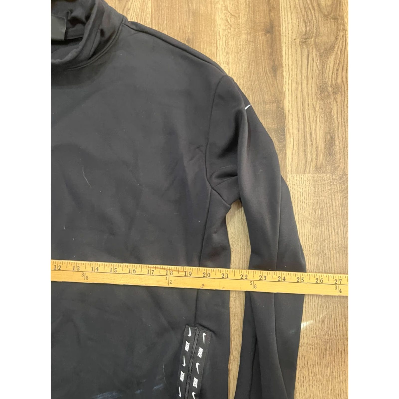 Nike **Nike Women's Size Medium Black Long Sleeve Turtleneck Pullover** User: **Nike Women's Size Medium Black Long Sleeve Turtleneck Pullover** Size M / US 6-8 / IT 42-44 - 6 Thumbnail