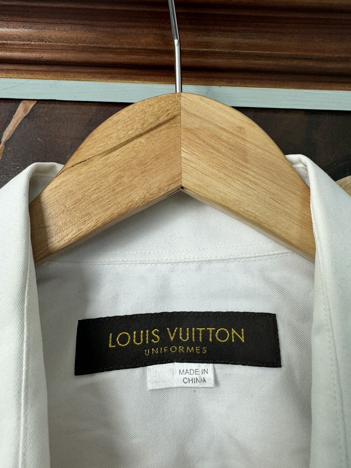 Louis Vuitton Louis Vuitton Uniform Button Up Shirt Long Sleeve Size US L / EU 52-54 / 3 - 3 Thumbnail
