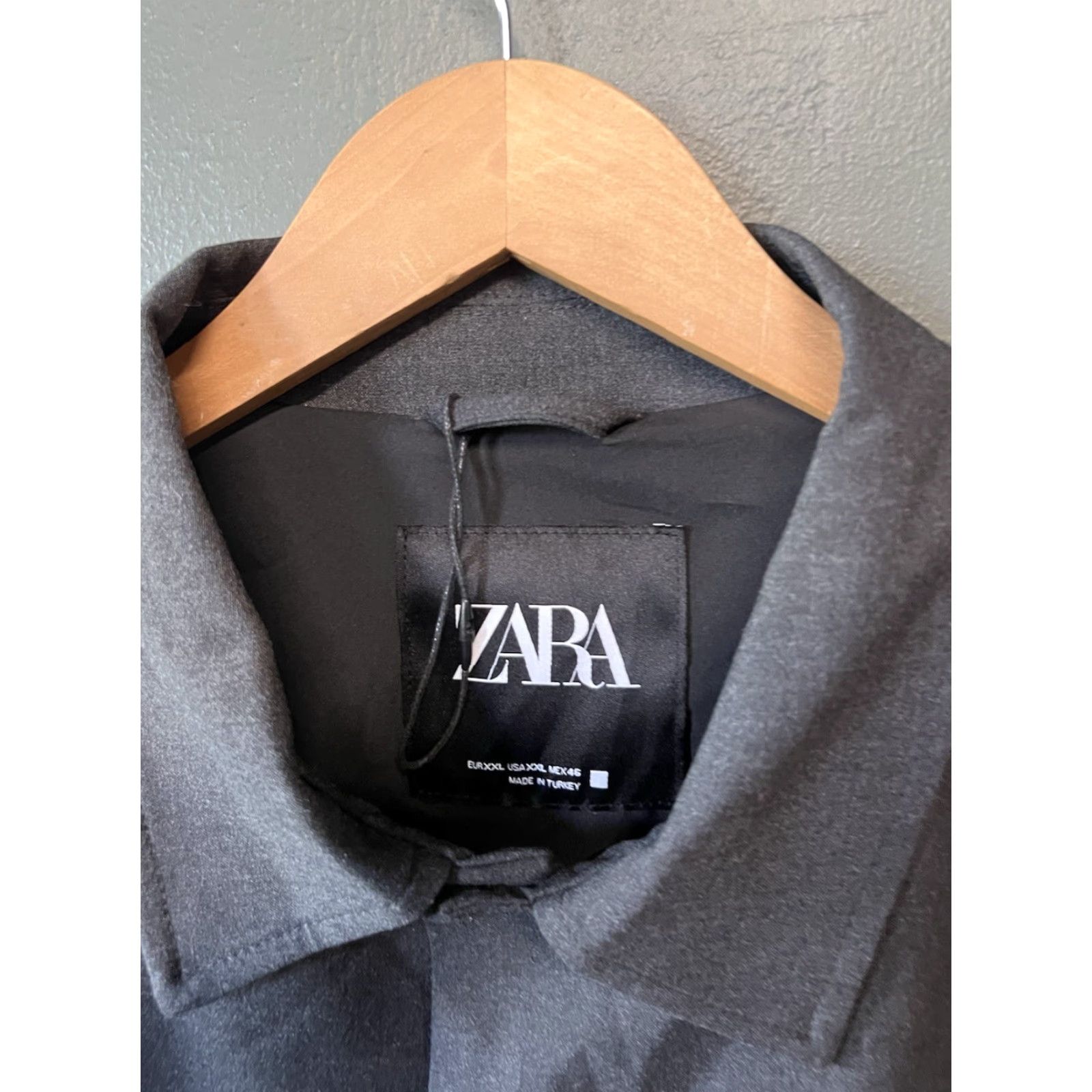Zara Zara Jacket Women's Black Long Sleeve Button Up 2XL 4 Way Stretch Basic Solid Polyester Regular Size 2XL Womens Size XXL / US 16-18 / IT 52-54 - 3 Thumbnail