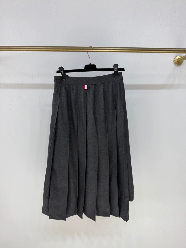 Thom Browne Thom Browne A gray pleated half-length dress Size 26" / US 2 / IT 38 - 2 Thumbnail