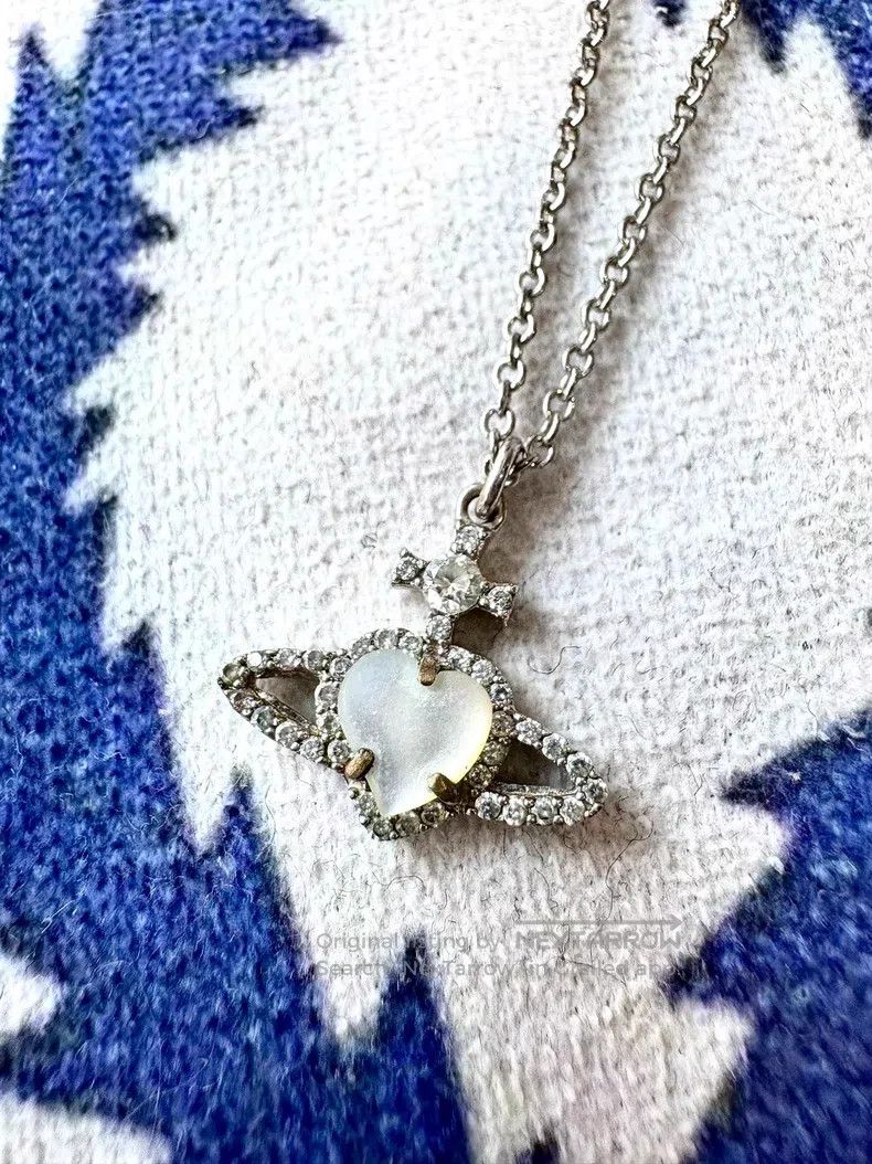 Vivienne Westwood Vivienne Westwood White Mother-of-Pearl Heart Necklace Size ONE SIZE - 2 Thumbnail