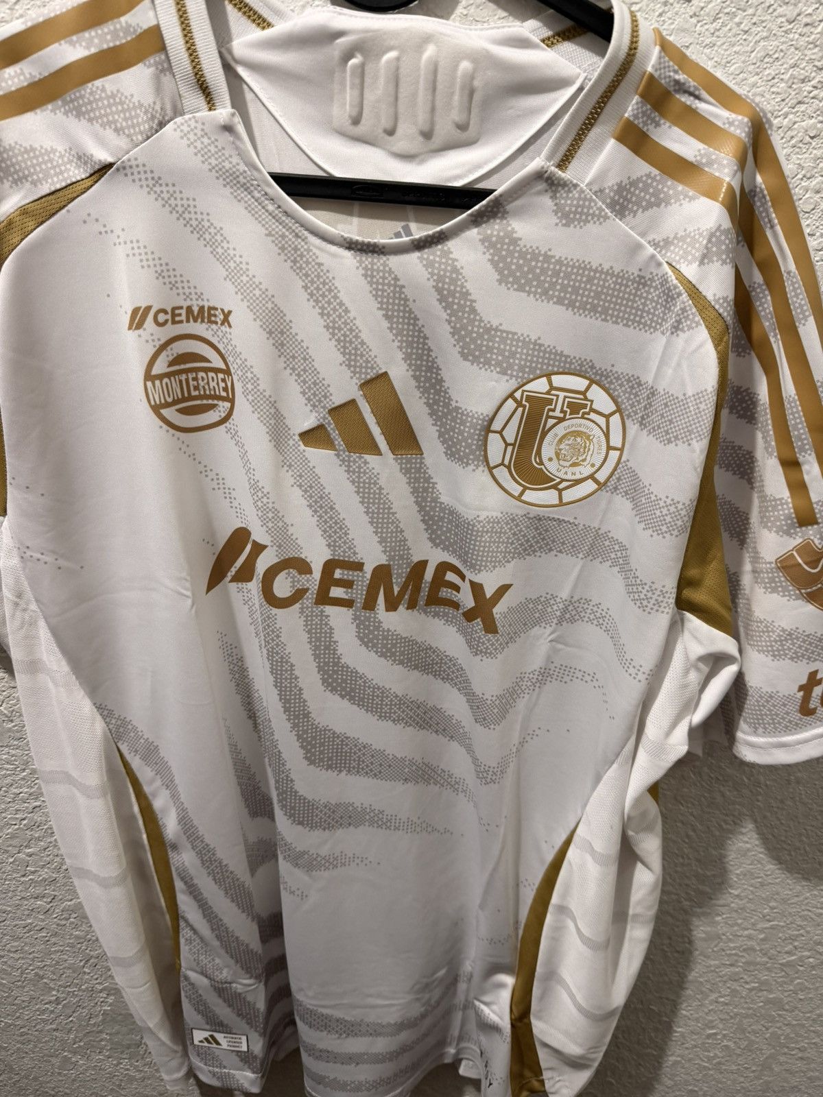 Adidas Tigres jersey Size US XL / EU 56 / 4 - 1 Thumbnail