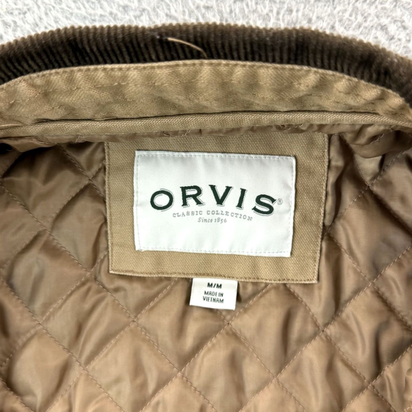Orvis Orvis Jacket Mens M Field Coat Button Up Insulated Canvas Quilted Lined Outdoor Brown 46 in Chest Regular Fits Outdoors Fall Winter Winter Weather Size US M / EU 48-50 / 2 - 7 Thumbnail