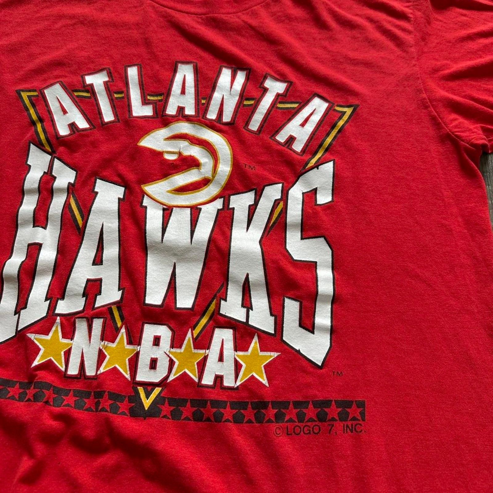 Logo 7 × NBA × Vintage Vintage 80s Logo 7 NBA Atlanta Hawks Basketball Tee Shirt Size US L / EU 52-54 / 3 - 6 Thumbnail