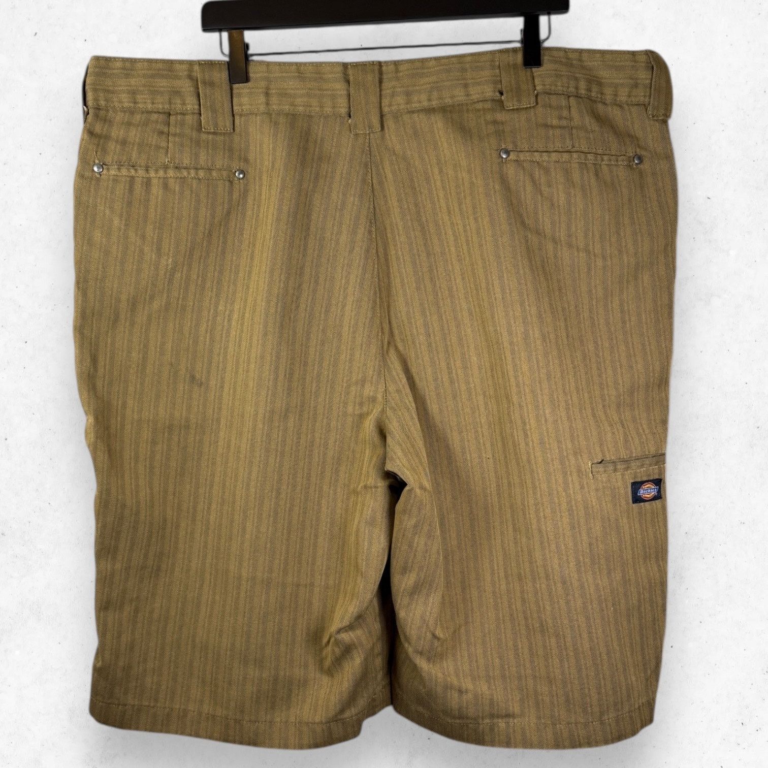 Dickies Dickies Shorts Men's Size 44 Beige Brown Stripes Regular Fit Size US 44 / EU 60 - 2 Thumbnail