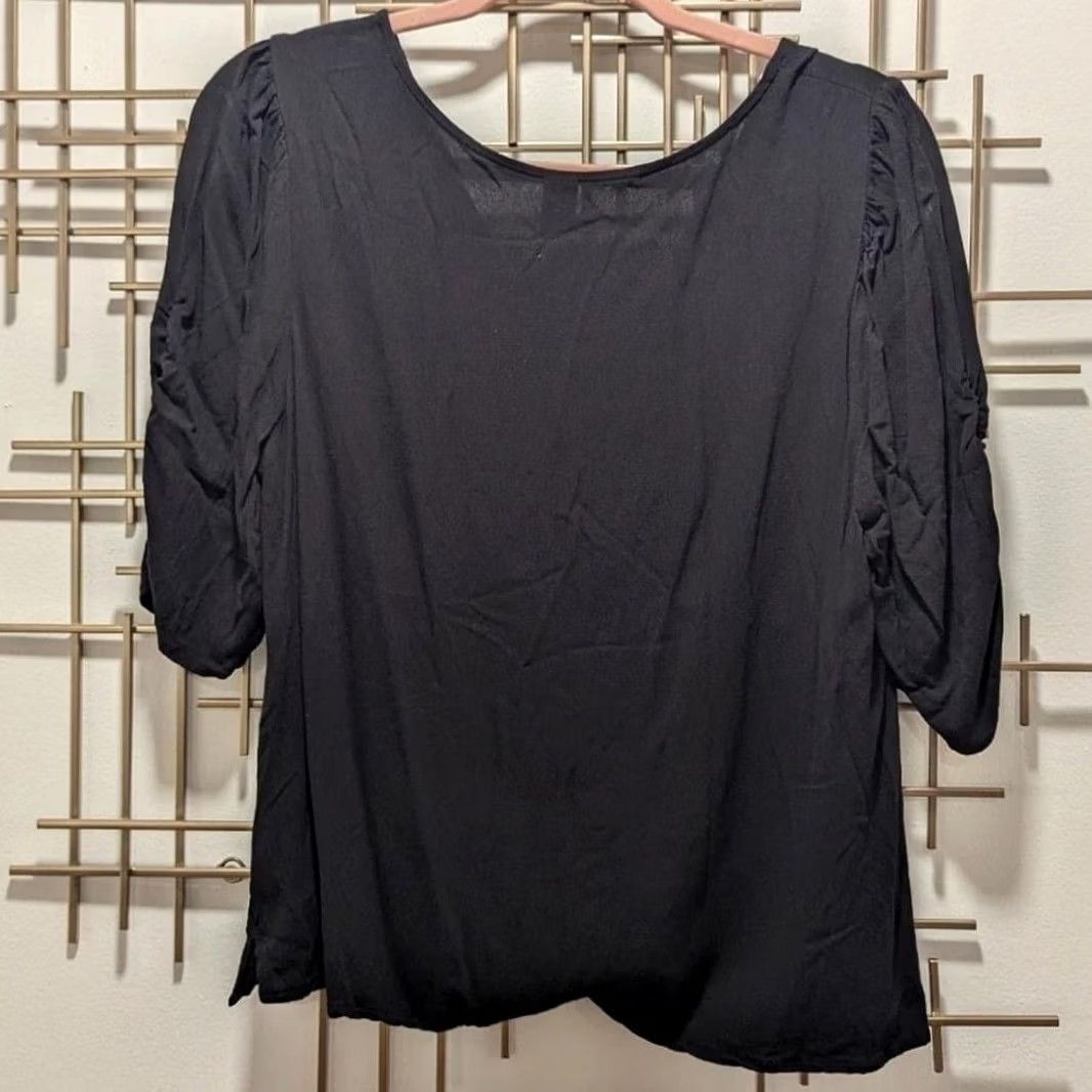 Old Navy Old Navy Black Ruched V-Neck Puff Sleeve Blouse Top Womens L Blouse Size L / US 10 / IT 46 - 2 Thumbnail