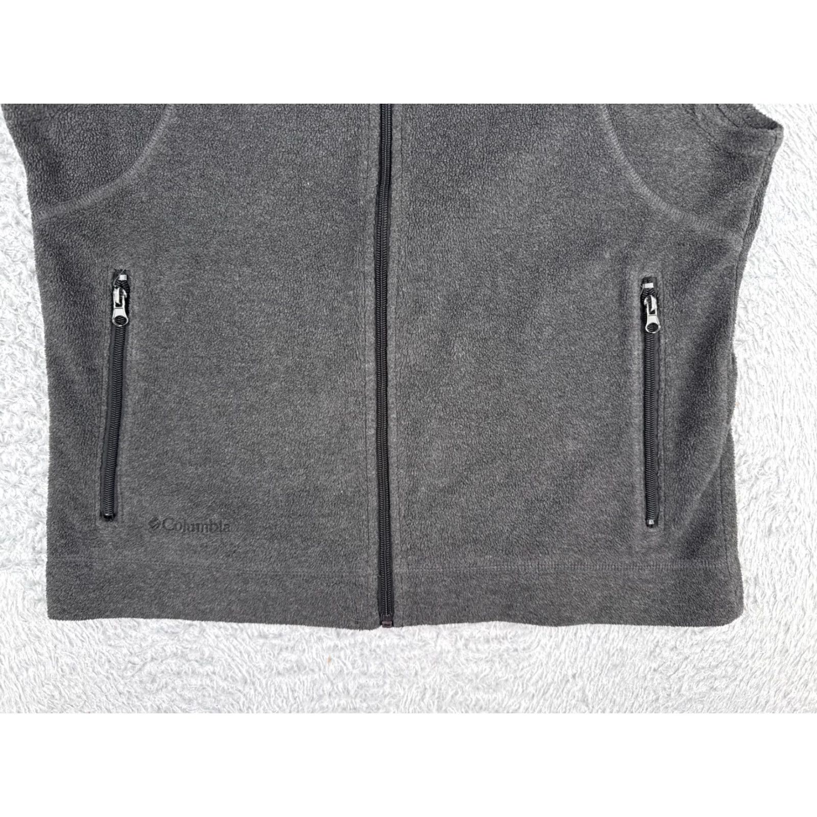 Vintage Columbia Vest Women Medium Gray Fleece 100% Polyester Full Zip Walking Golf Womens Size M / US 6-8 / IT 42-44 - 5 Thumbnail