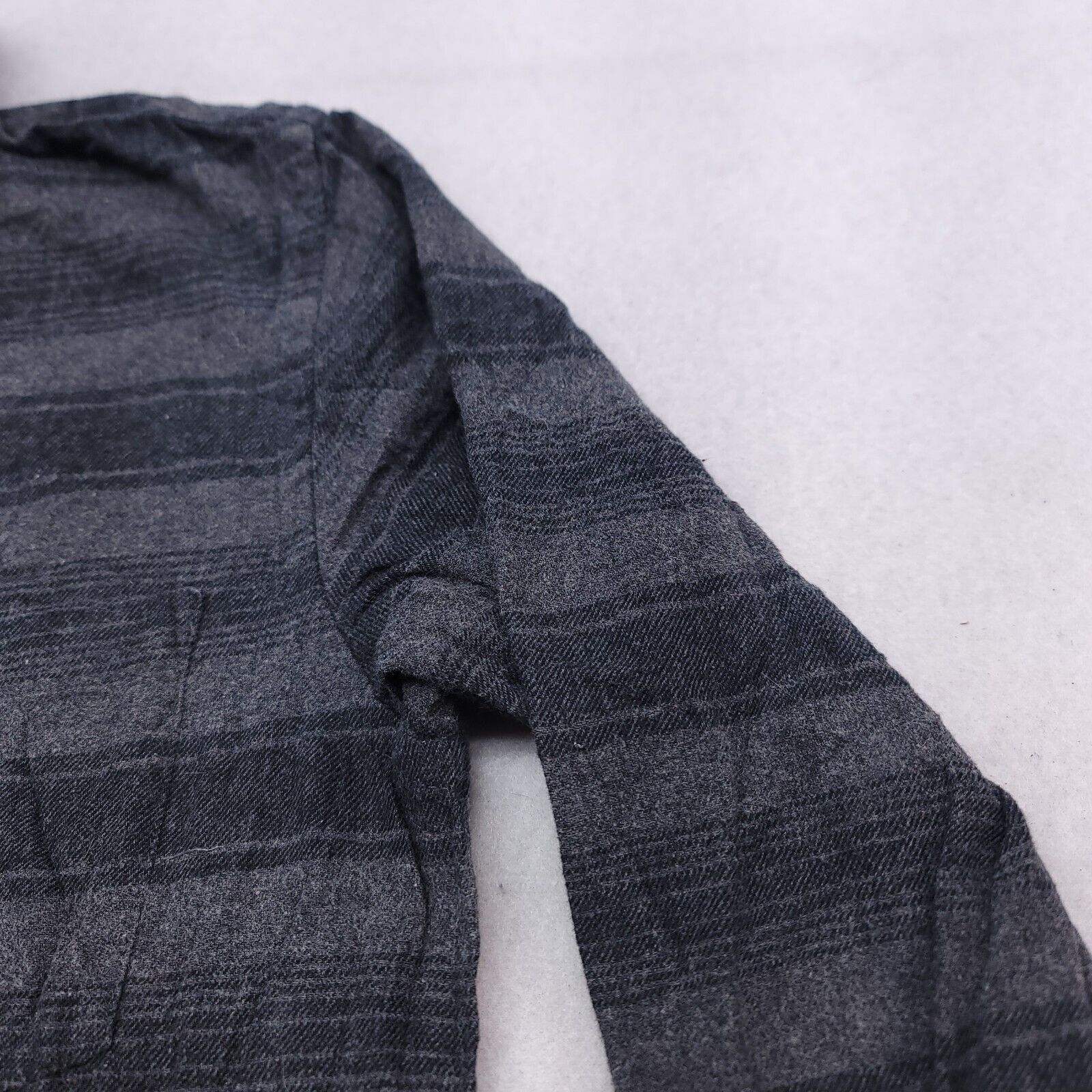 Old Navy Old Navy Flannel Button Up Shirt Womens Size Small S Black Size S / US 4 / IT 40 - 5 Thumbnail