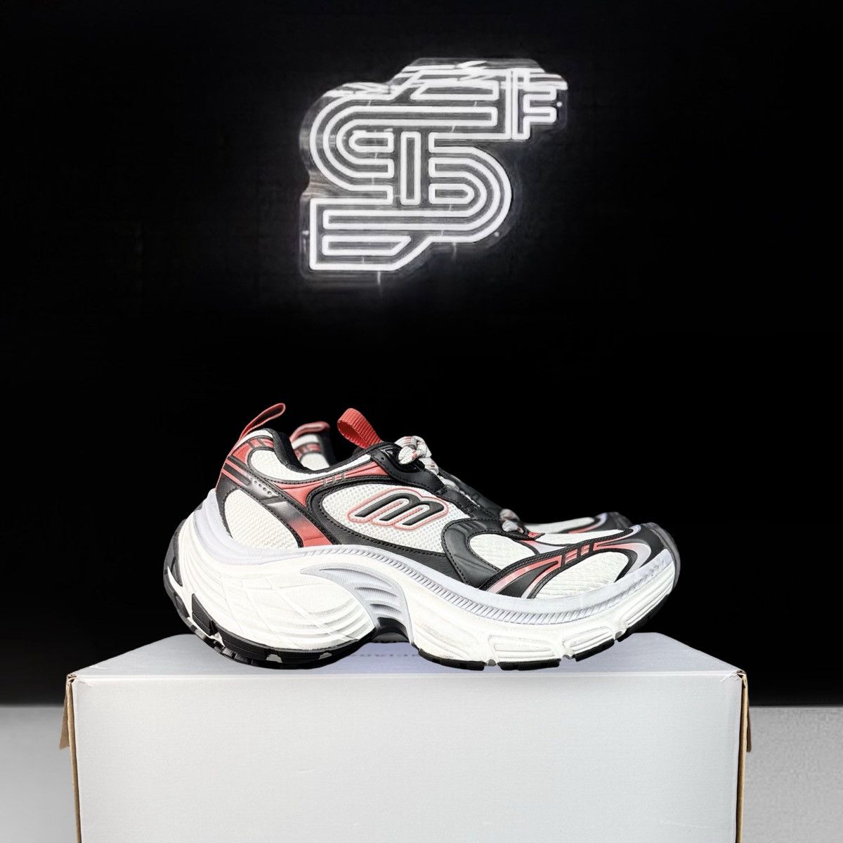Balenciaga Balenciaga 10XL Sneaker Size US 12 / EU 45 - 1 Thumbnail