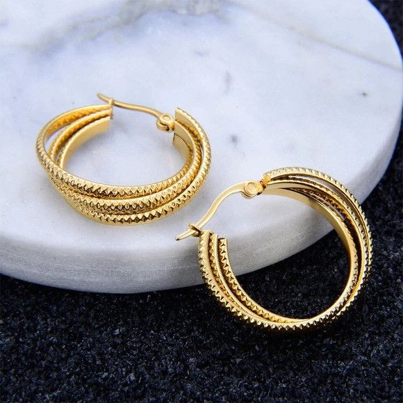 The Unbranded Brand Stainless steel hoop circle twisted earrings Size ONE SIZE - 3 Thumbnail