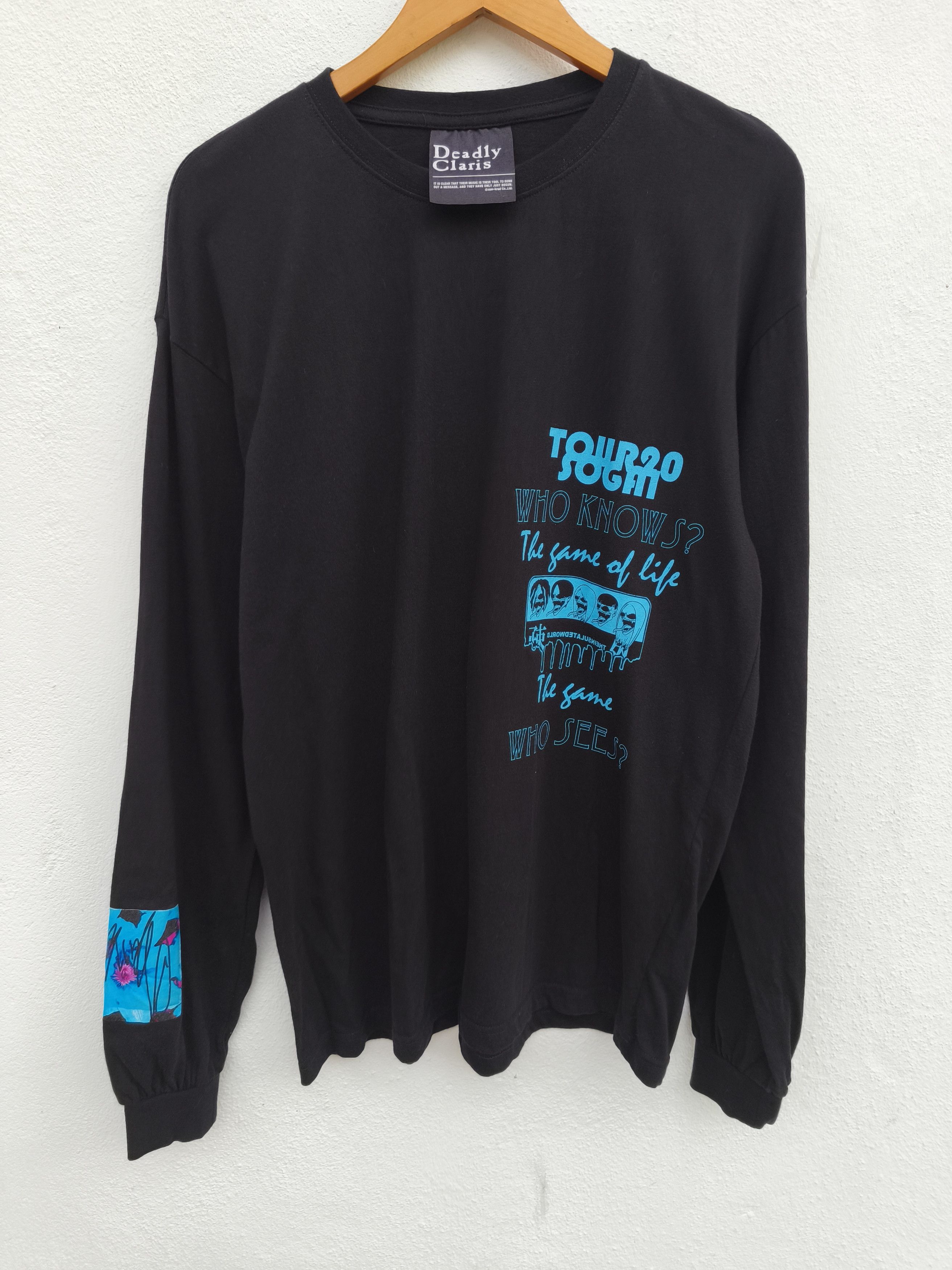 Band Tees Deadly Claris t shirt long sleeve Size US XL / EU 56 / 4 - 1 Thumbnail