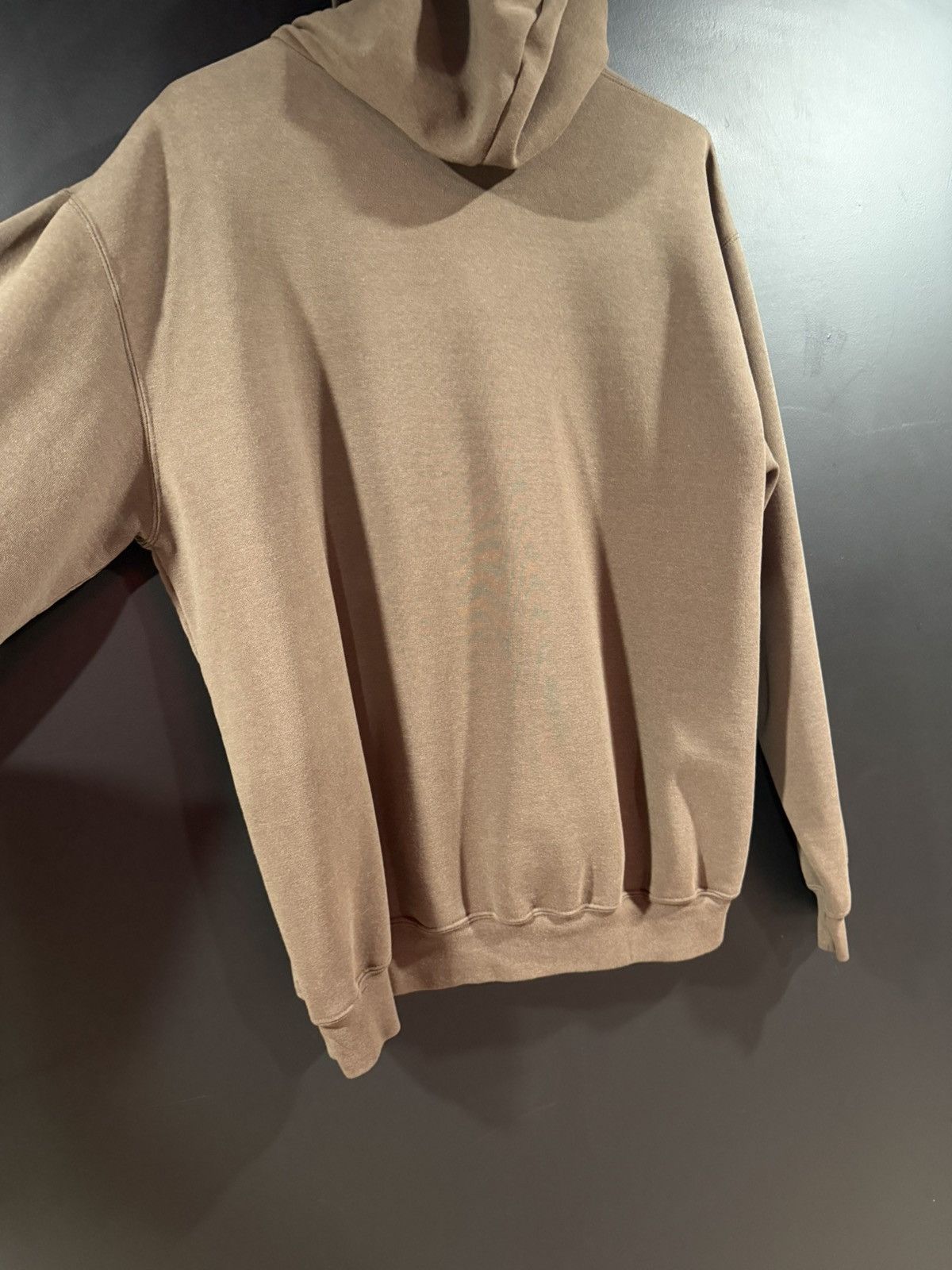 Carhartt 2000s Y2K Vintage Carhartt Faded Brown Hoodie XL Size US XL / EU 56 / 4 - 9 Thumbnail