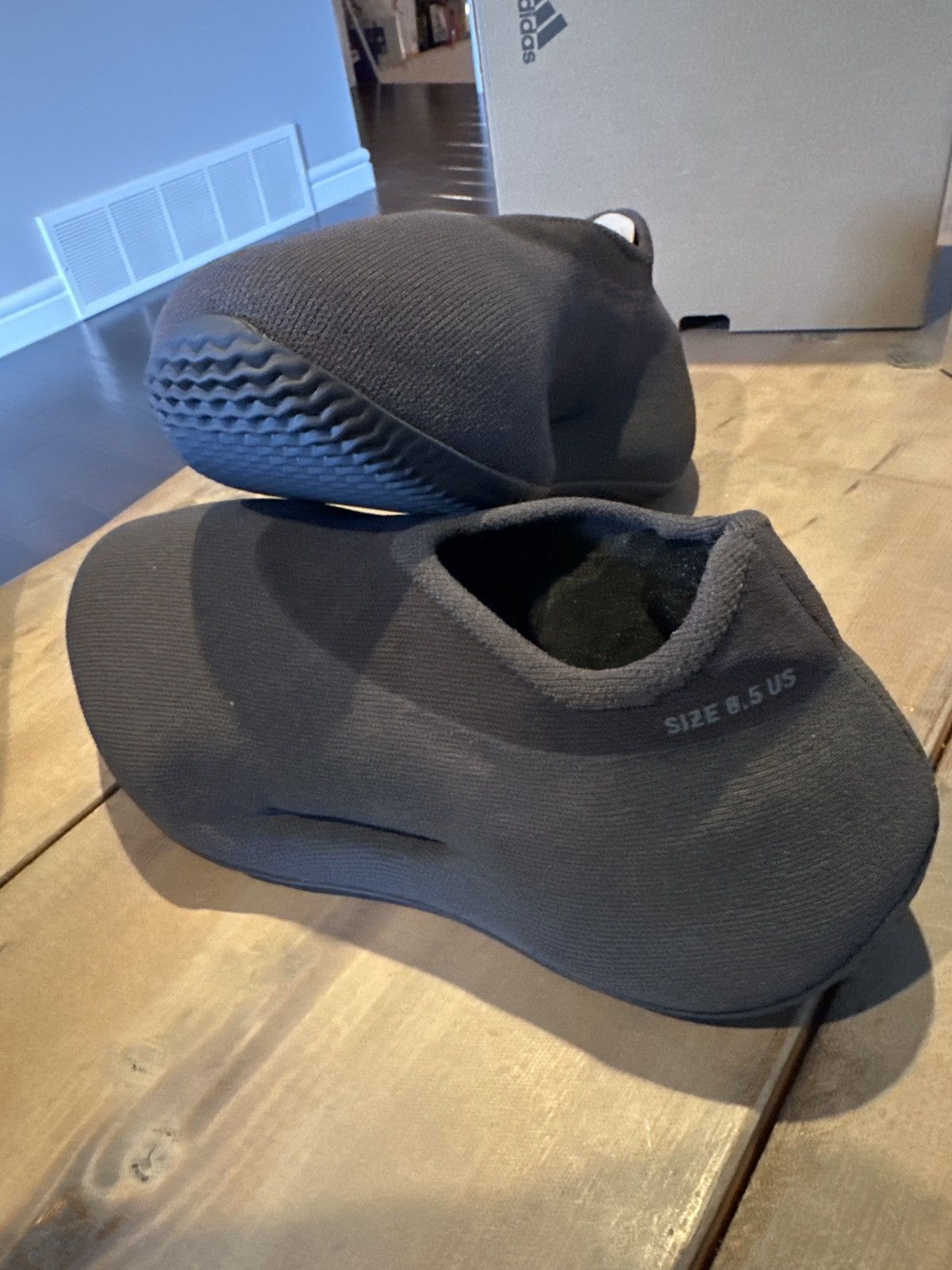 Yeezy Yeezy Knit Rnr 8.5US Size US 8.5 / EU 41-42 - 1 Thumbnail