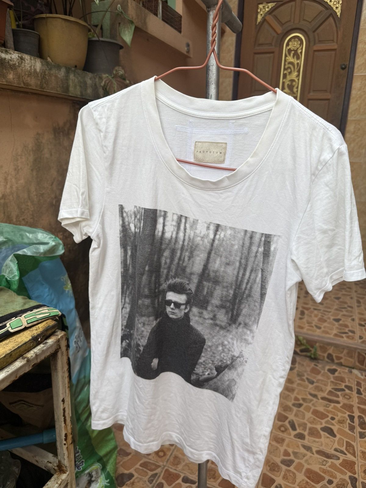 Designer × FACTOTUM × Japanese Brand Factotum Stuart Sutcliffe Graphic T-shirt Size M / US 6-8 / IT 42-44 - 2 Thumbnail