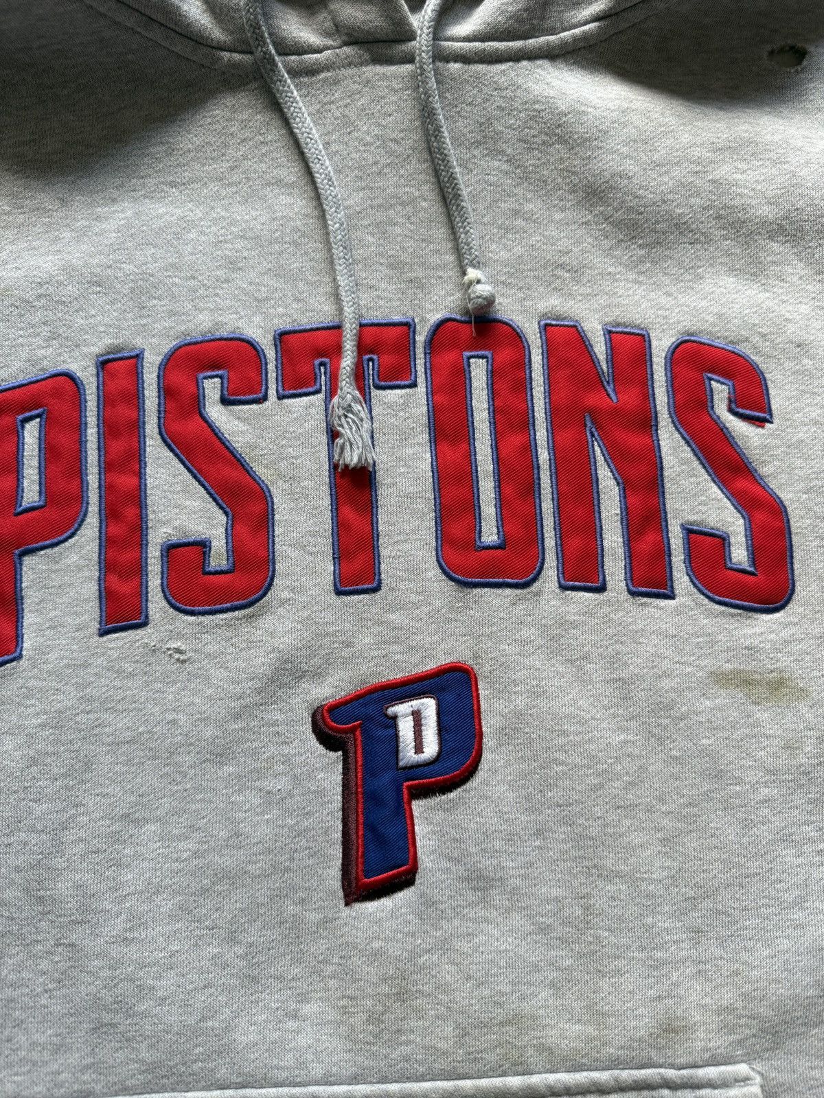Vintage Vintage Y2K Detroit Pistons Adidas Hoodie Sweatshirt Size US L / EU 52-54 / 3 - 3 Thumbnail