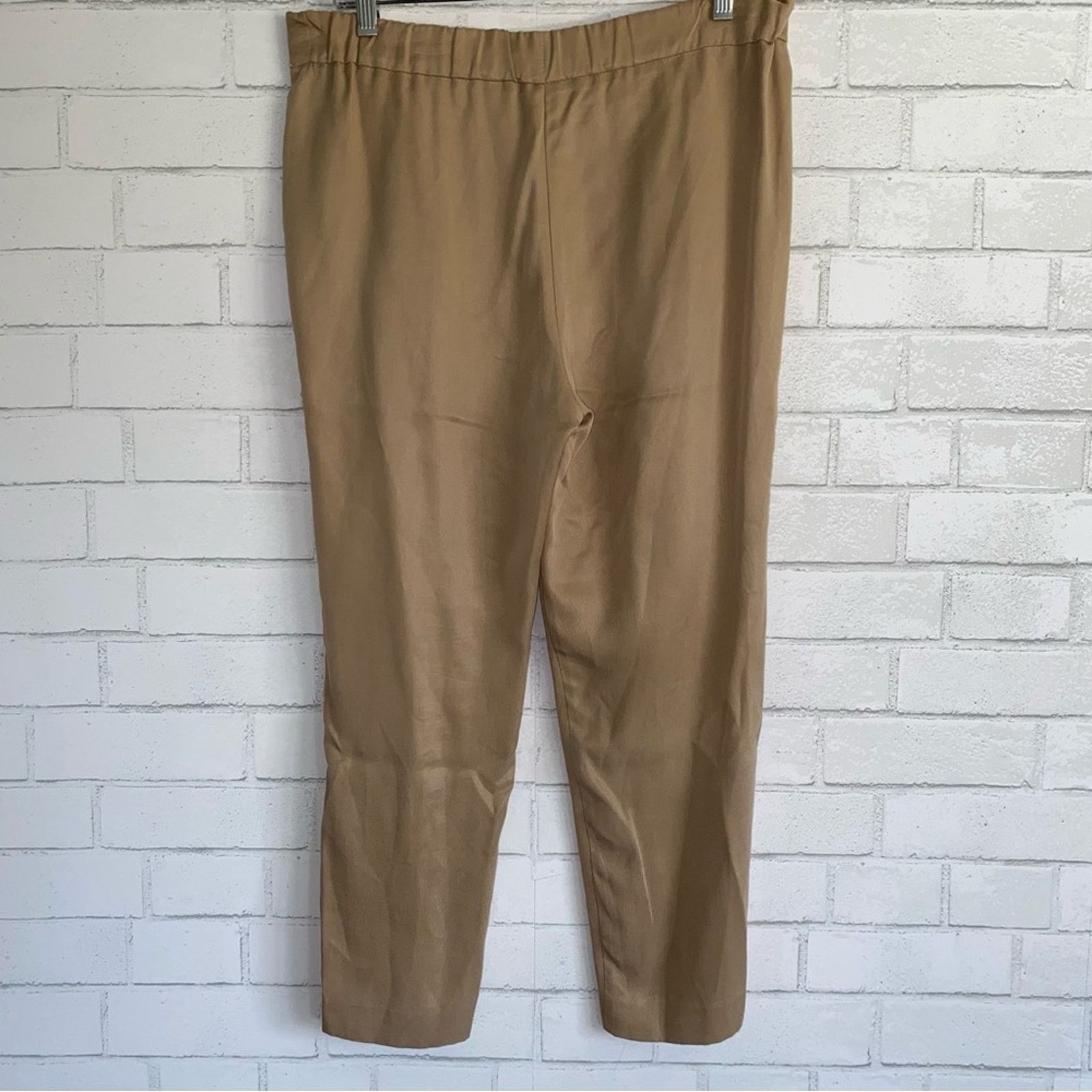 Aritzia BABATON Aritizia $148 Conan Lyocell Tan Trouser Pants 6 EUC Size 28" / US 6 / IT 42 - 9 Thumbnail