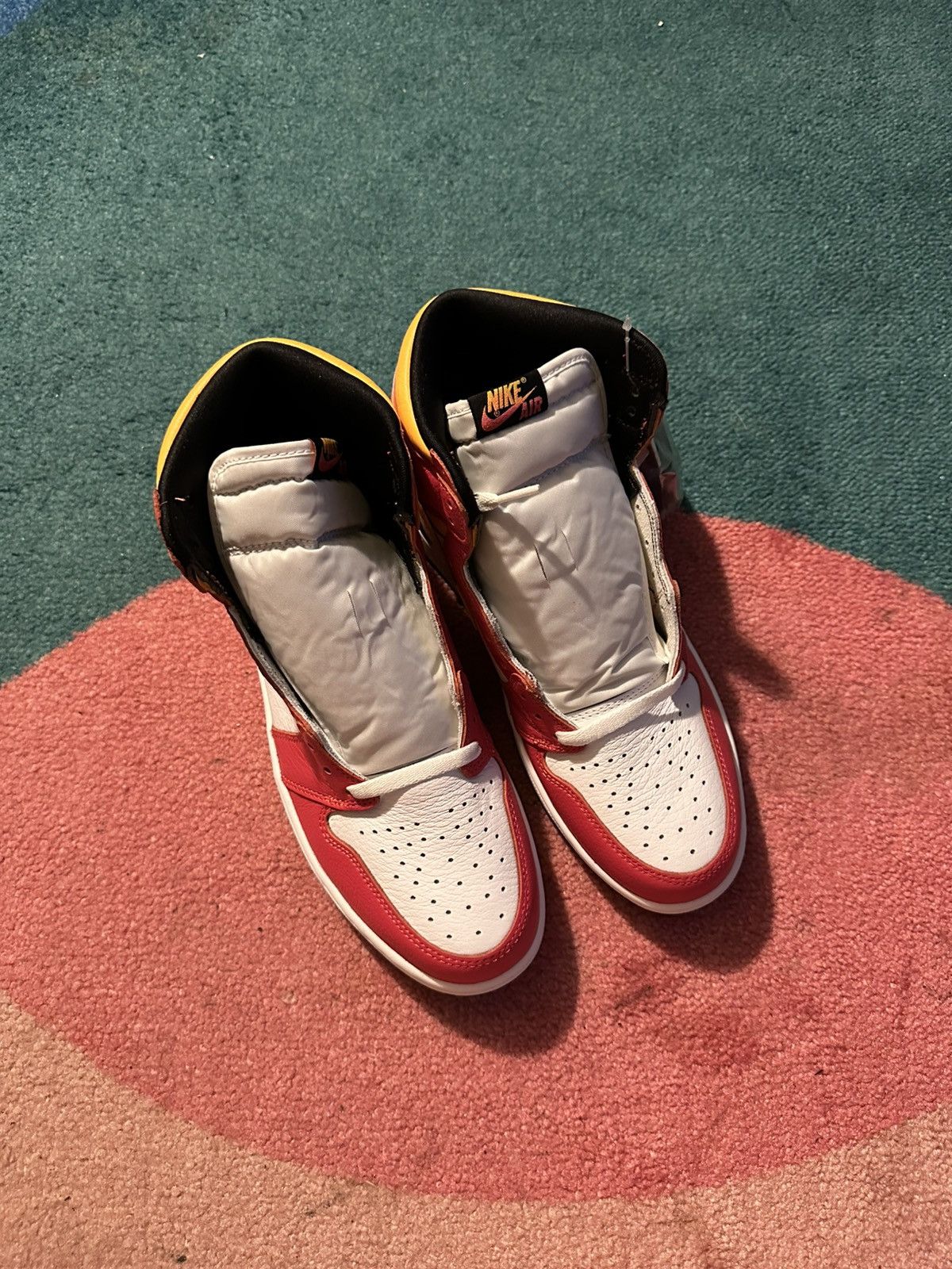 Jordan Brand Air Jordan 1 Retro High OG Light Fushion Size US 11.5 / EU 44-45 - 2 Thumbnail