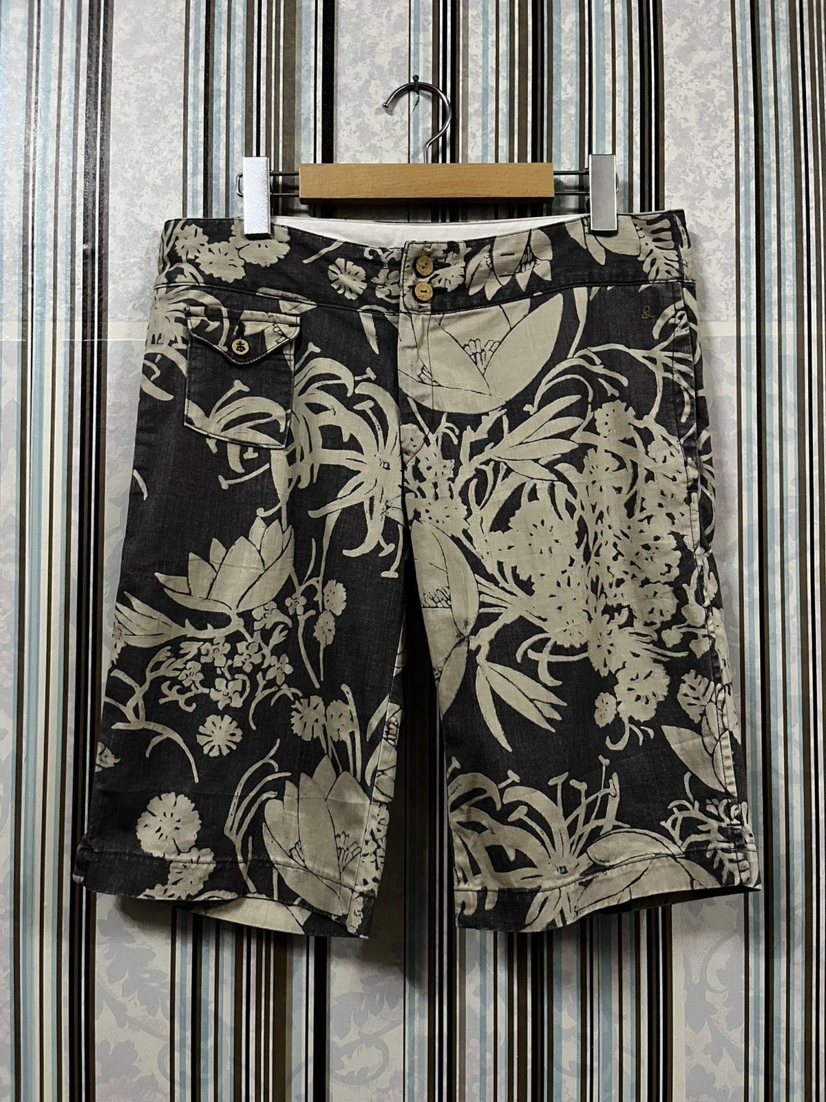45rpm 2000s aloha motif shorts #D3 Size US 31 - 1 Thumbnail