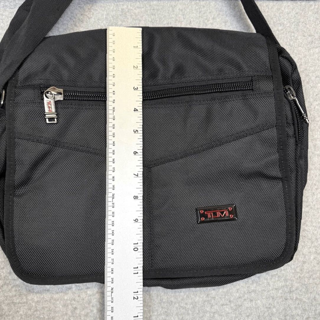Tumi Tumi T-Tech Crossbody/Laptop/Messenger Bag 5110D Black Nylon Adjustable Strap Unisex Small Women Size ONE SIZE - 4 Thumbnail