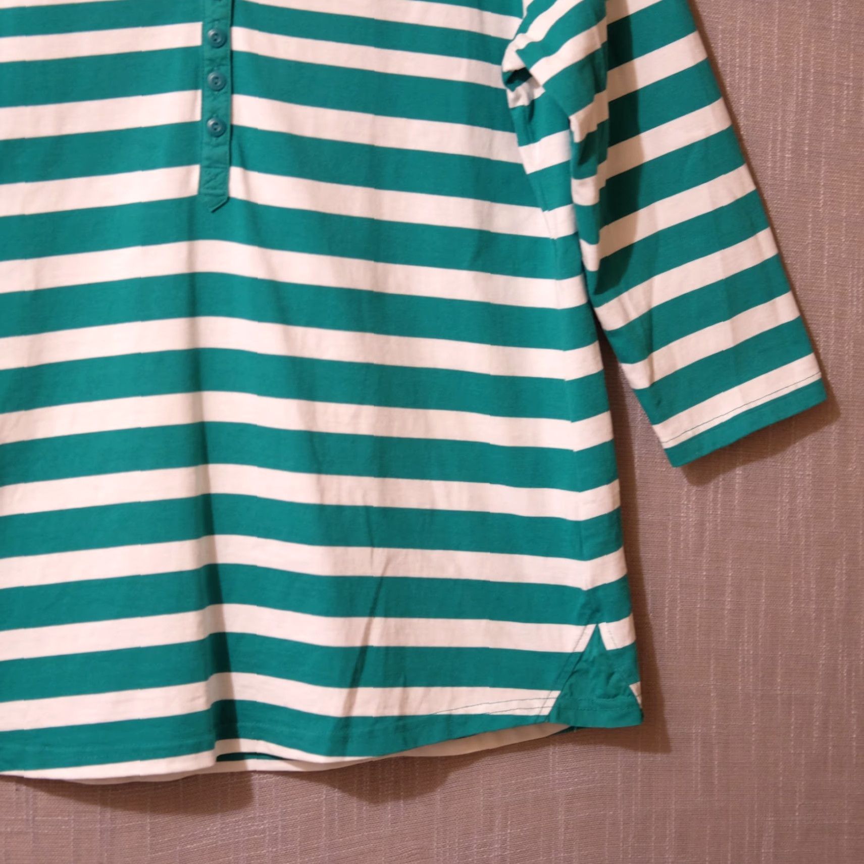 Vintage EUC LL Bean 3/4 Sleeve Henley Top 100% Cotton Green/White Womens M-Reg #A11-47 Shirt Womens M Green/White Linen? Size M / US 6-8 / IT 42-44 - 4 Thumbnail
